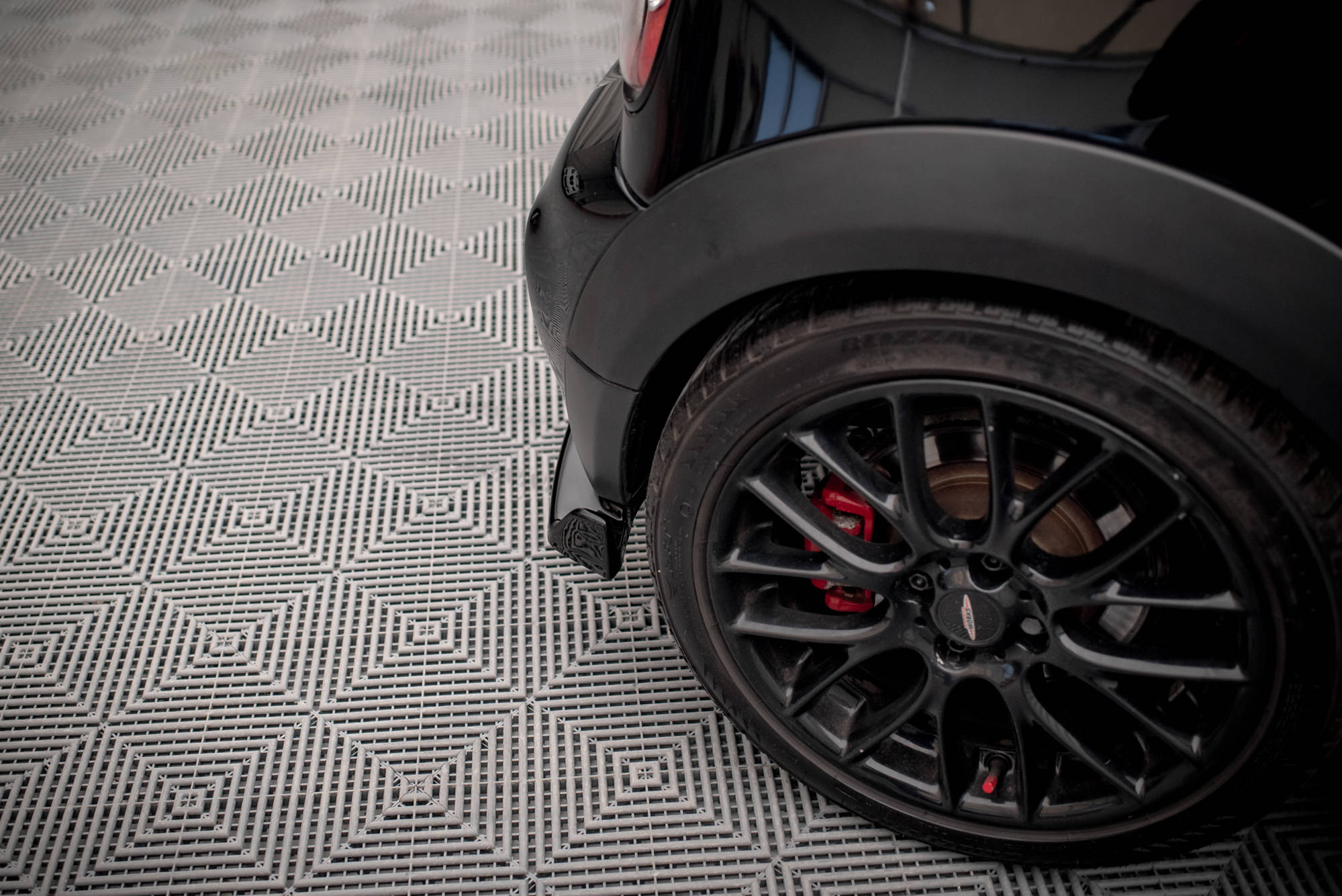 Maxton Design Задние боковые спойлеры V.3 для Mini Cooper John Cooper Works R56 — изображение 3