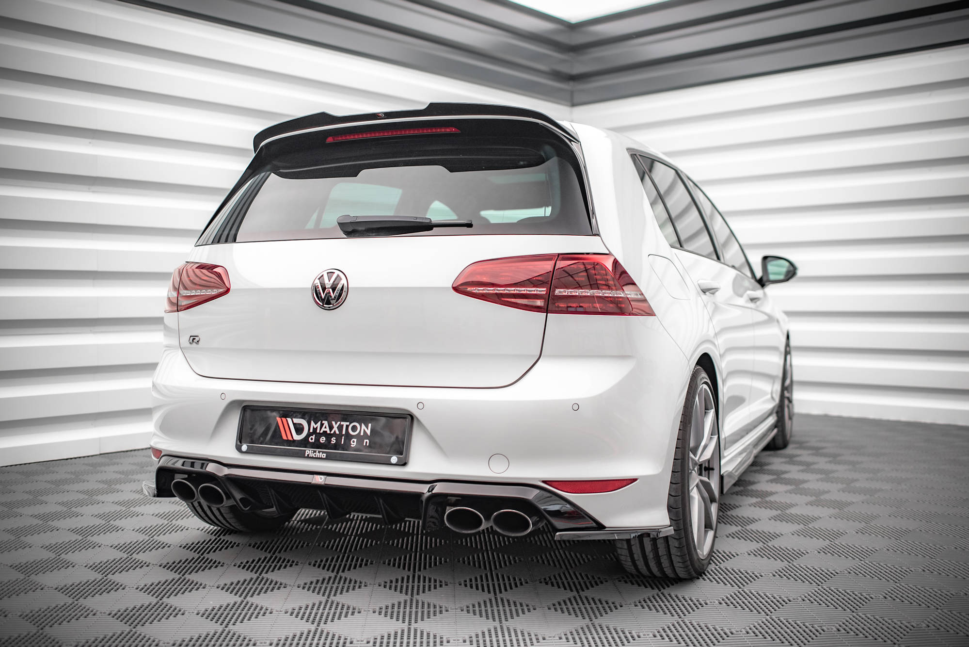 Maxton Design Задние боковые спойлеры V.4 для Volkswagen Golf R Mk7