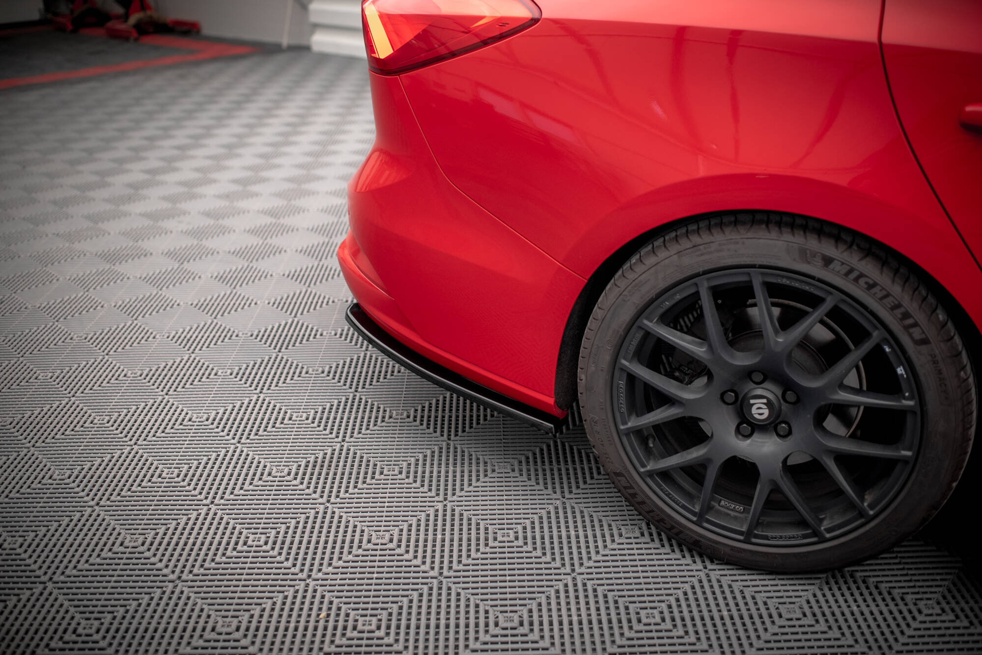 Maxton Design Задние боковые спойлеры V.5 для Ford Focus Estate ST Mk4 — изображение 3