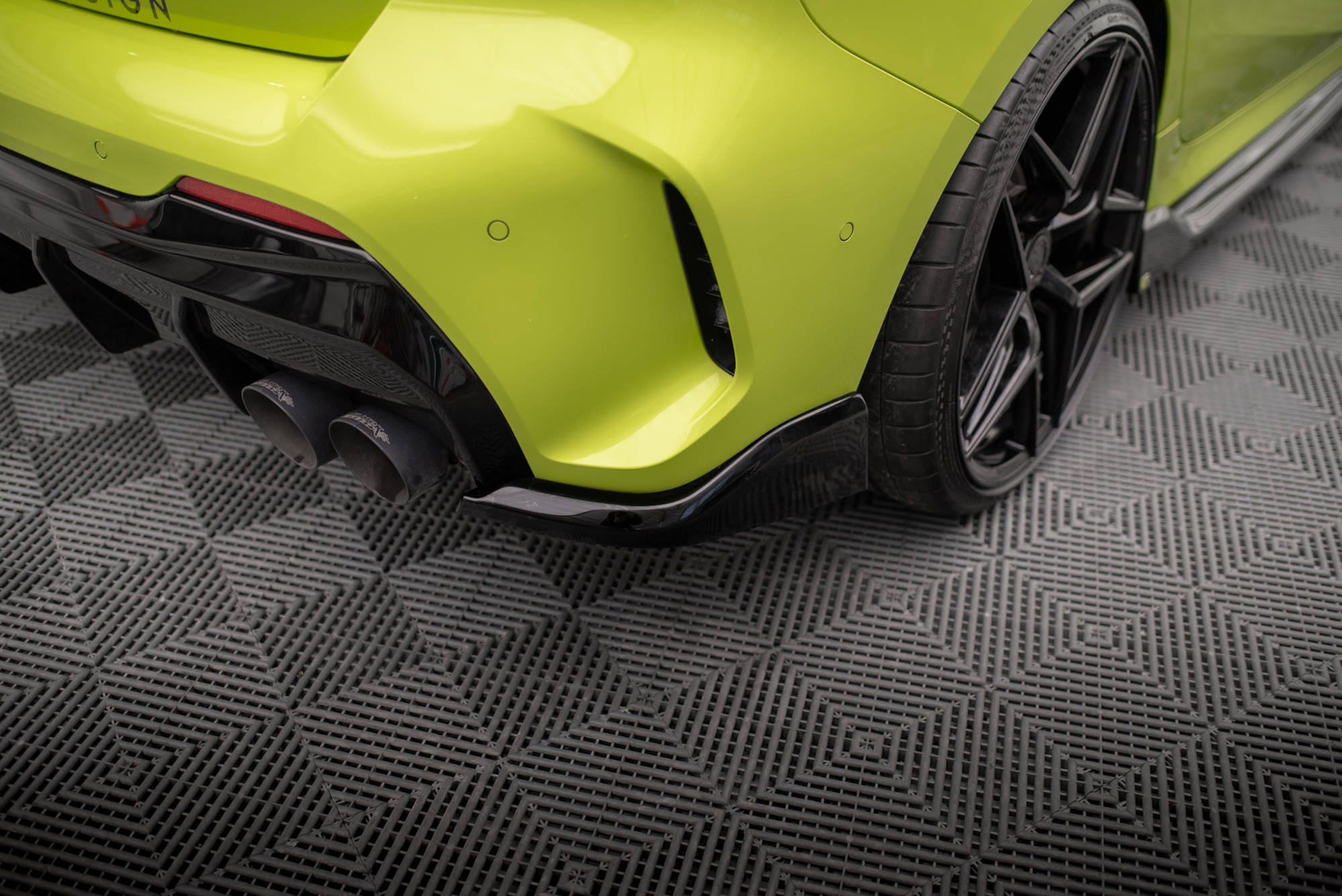 Maxton Design Задние боковые сплиттеры V.6 (для задней накладки v.3) для BMW 1 M-Pack / M135i / 128ti F40