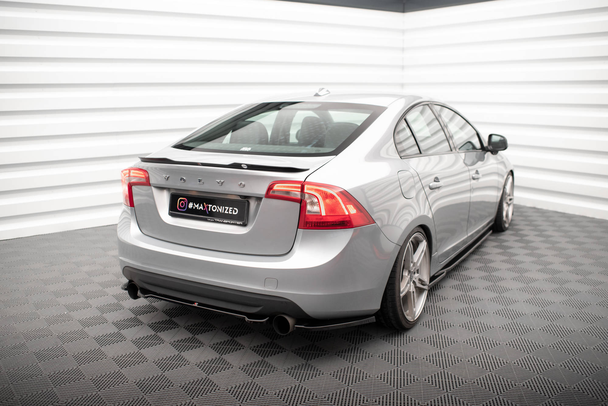 Maxton Design Задние боковые спойлеры Volvo S60 R-Design Mk2 — изображение 2