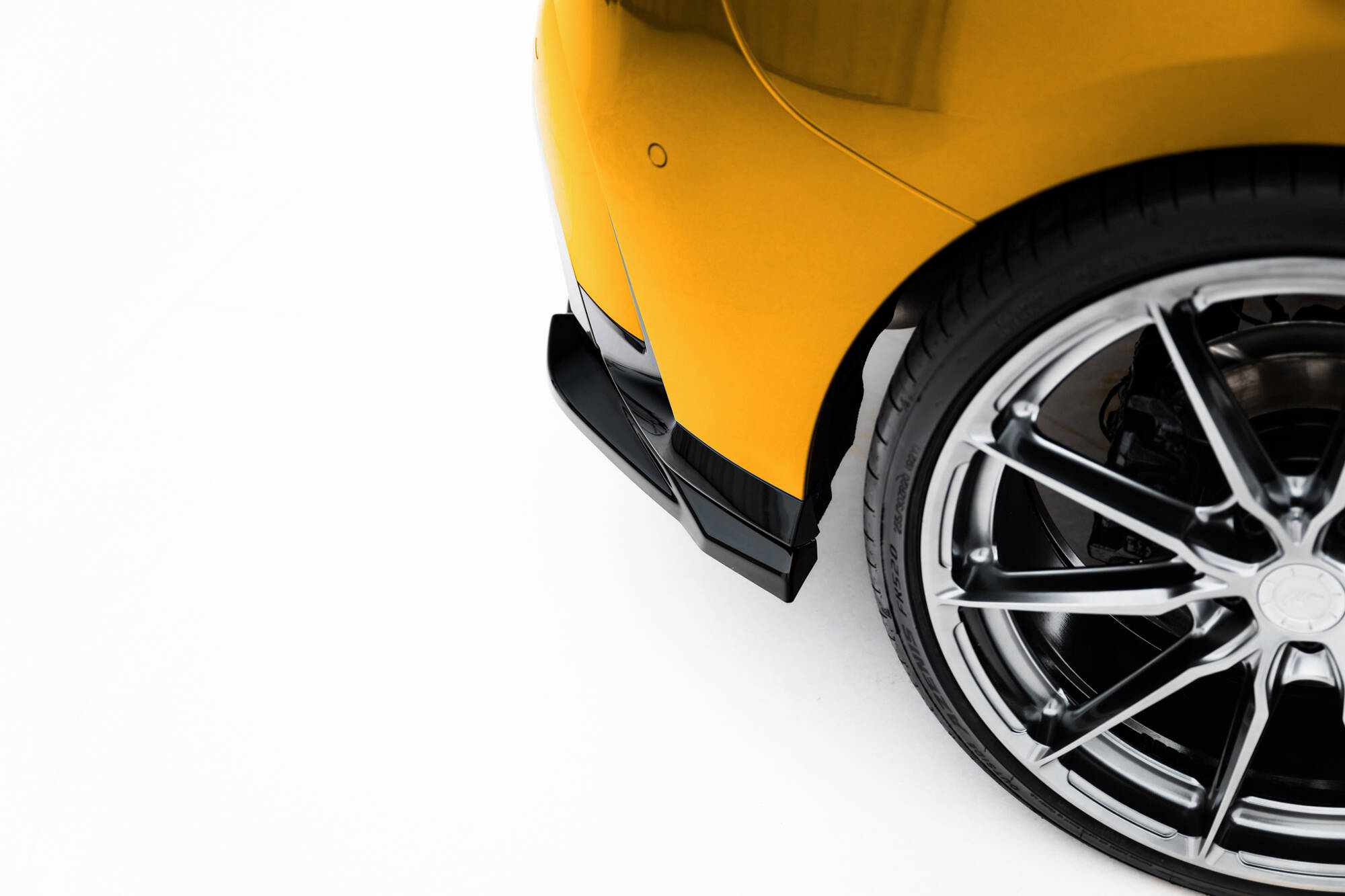 Maxton Design Задний сплиттер BMW 1 M-Pack F70 — изображение 3