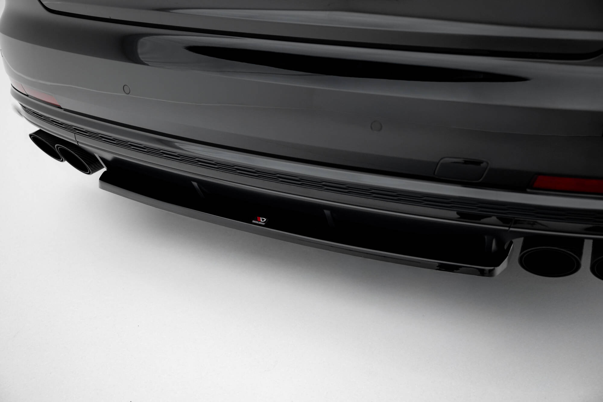 Maxton Design Задний сплиттер для Audi S8 D5 — изображение 2