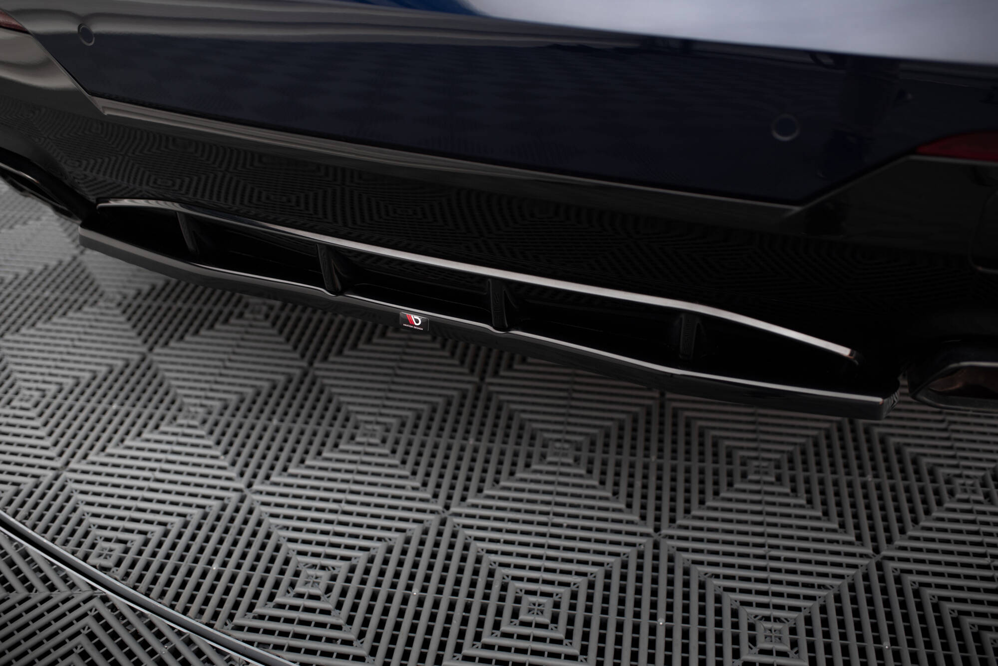 Maxton Design Задний сплиттер для BMW 4 M440i G22 / G23 / G22 Facelift / G23 Facelift — изображение 5