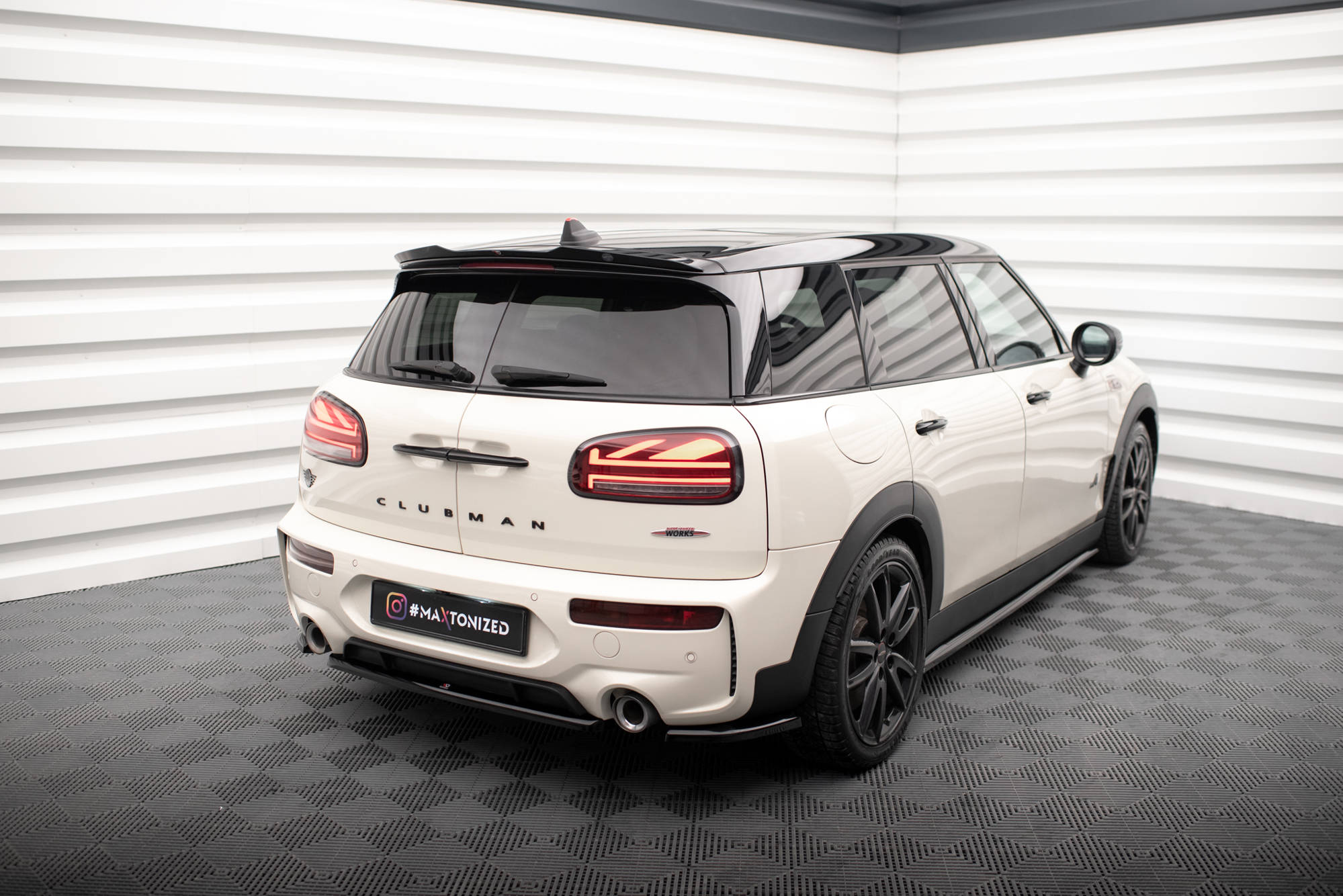 Maxton Design Задний сплиттер для Mini Cooper Clubman John Cooper Works F54 Facelift — изображение 3