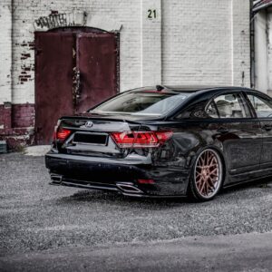 Maxton Design Задний сплиттер Lexus LS Mk4 после рестайлинга