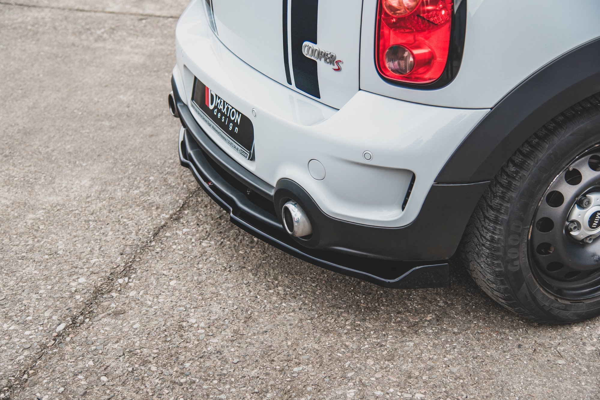 Maxton Design Задний сплиттер Mini Countryman Mk1 JCW — изображение 4