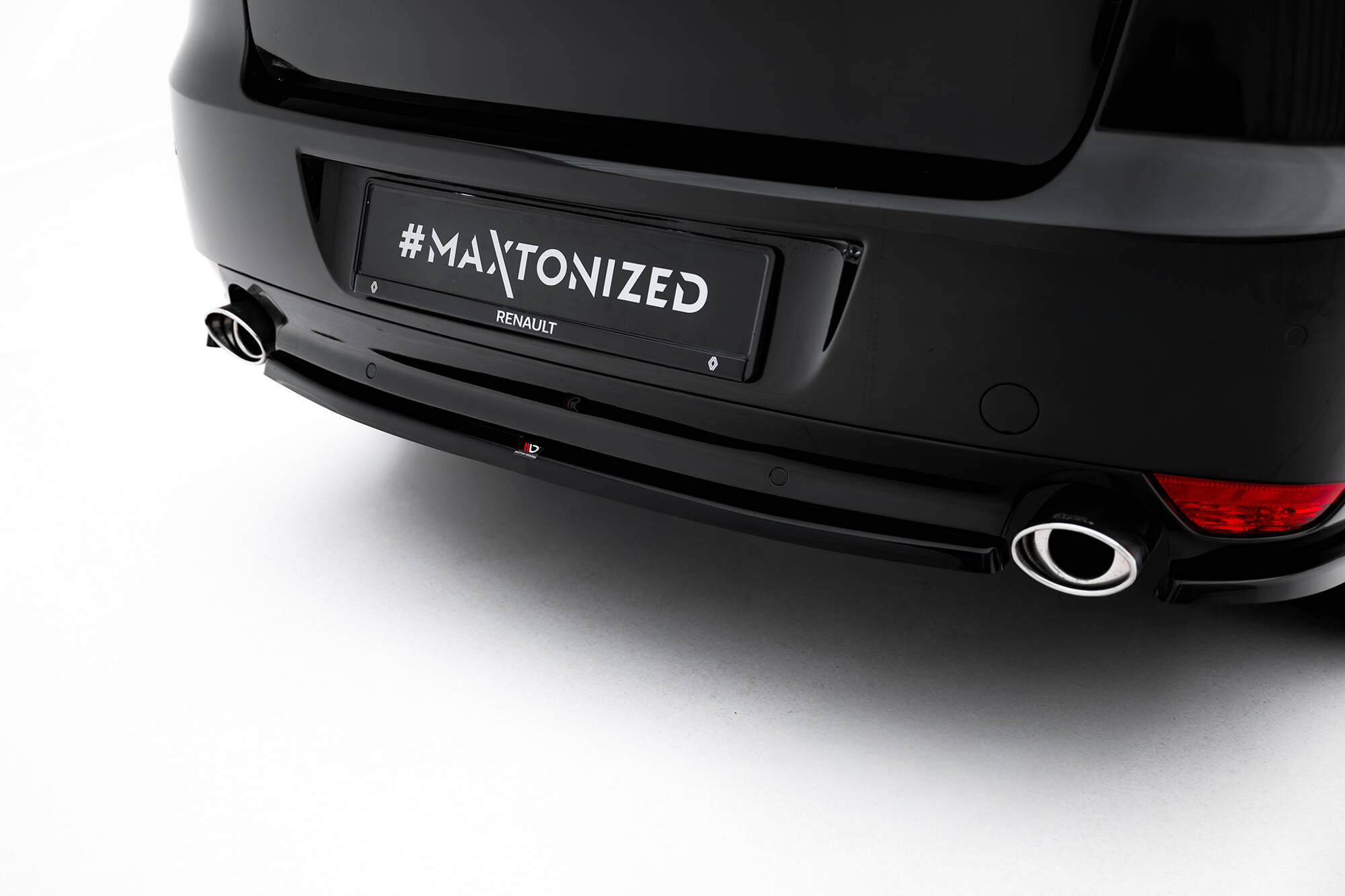 Maxton Design Задний спойлер Renault Laguna Hatchback GT Mk3 — изображение 2