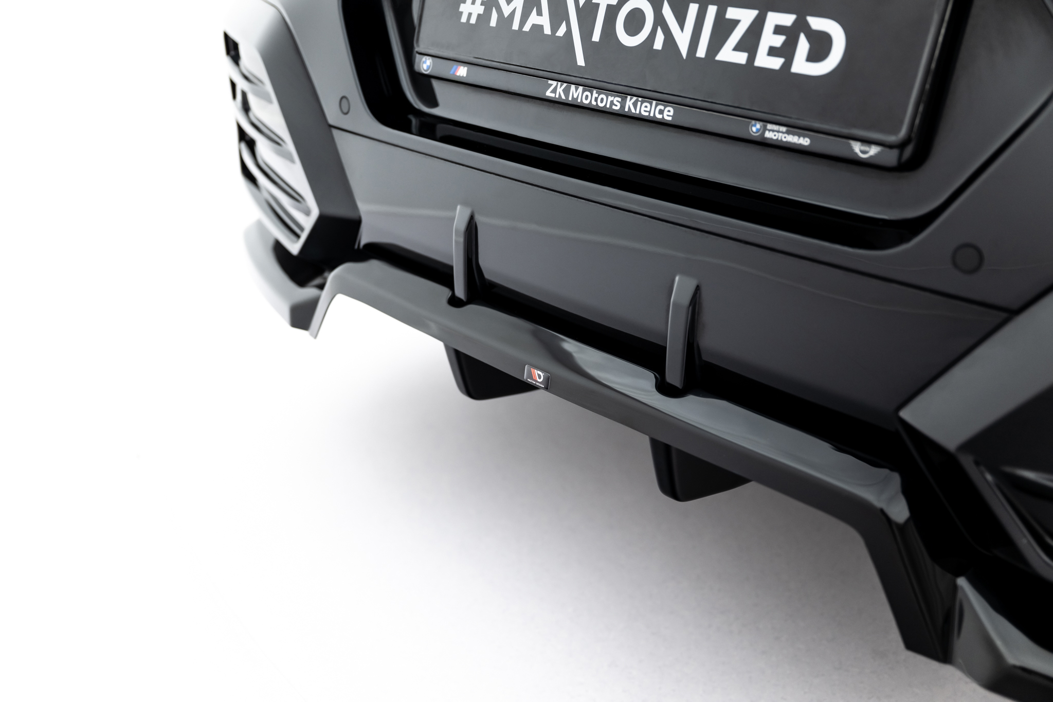 Maxton Design Задний сплиттер (с вертикальными планками) BMW X2 M-Pack / iX2 U10 — изображение 4