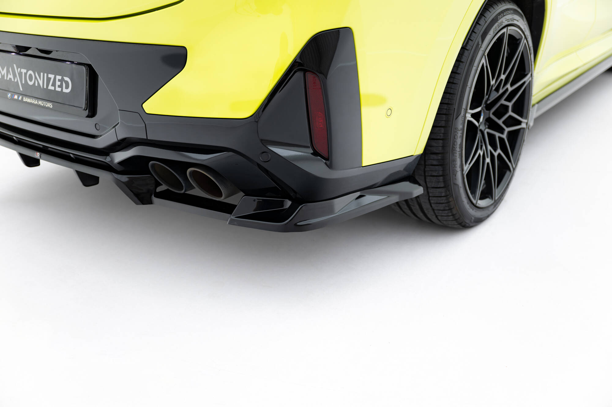 Maxton Design Задний сплиттер (с вертикальными планками) BMW X4M F98 Facelift — изображение 3