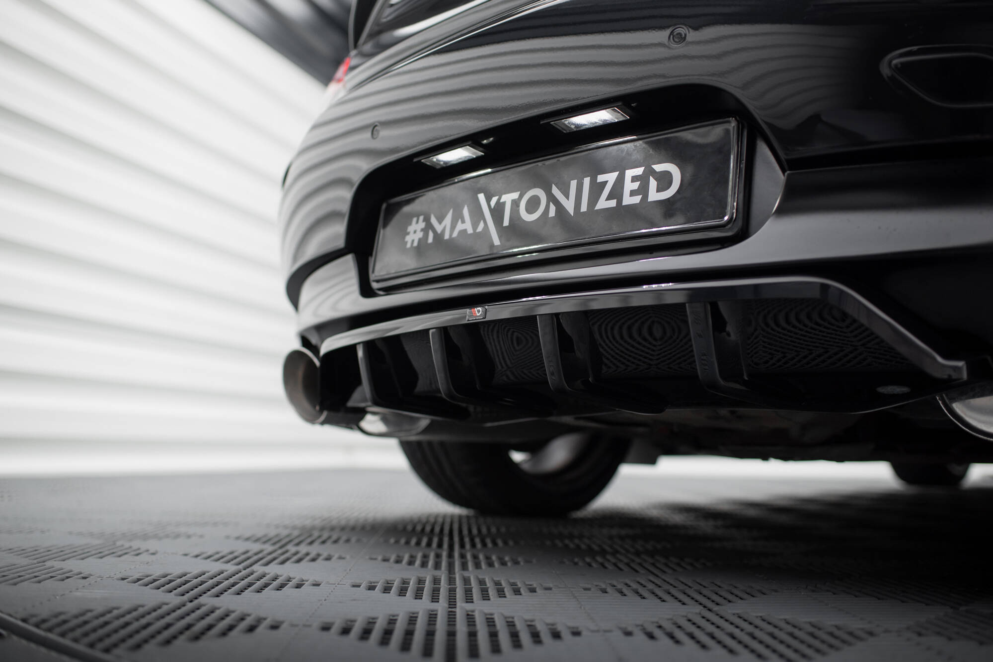 Maxton Design Задний сплиттер (с вертикальными планками) BMW Z4 M-Pack E89 Facelift — изображение 4