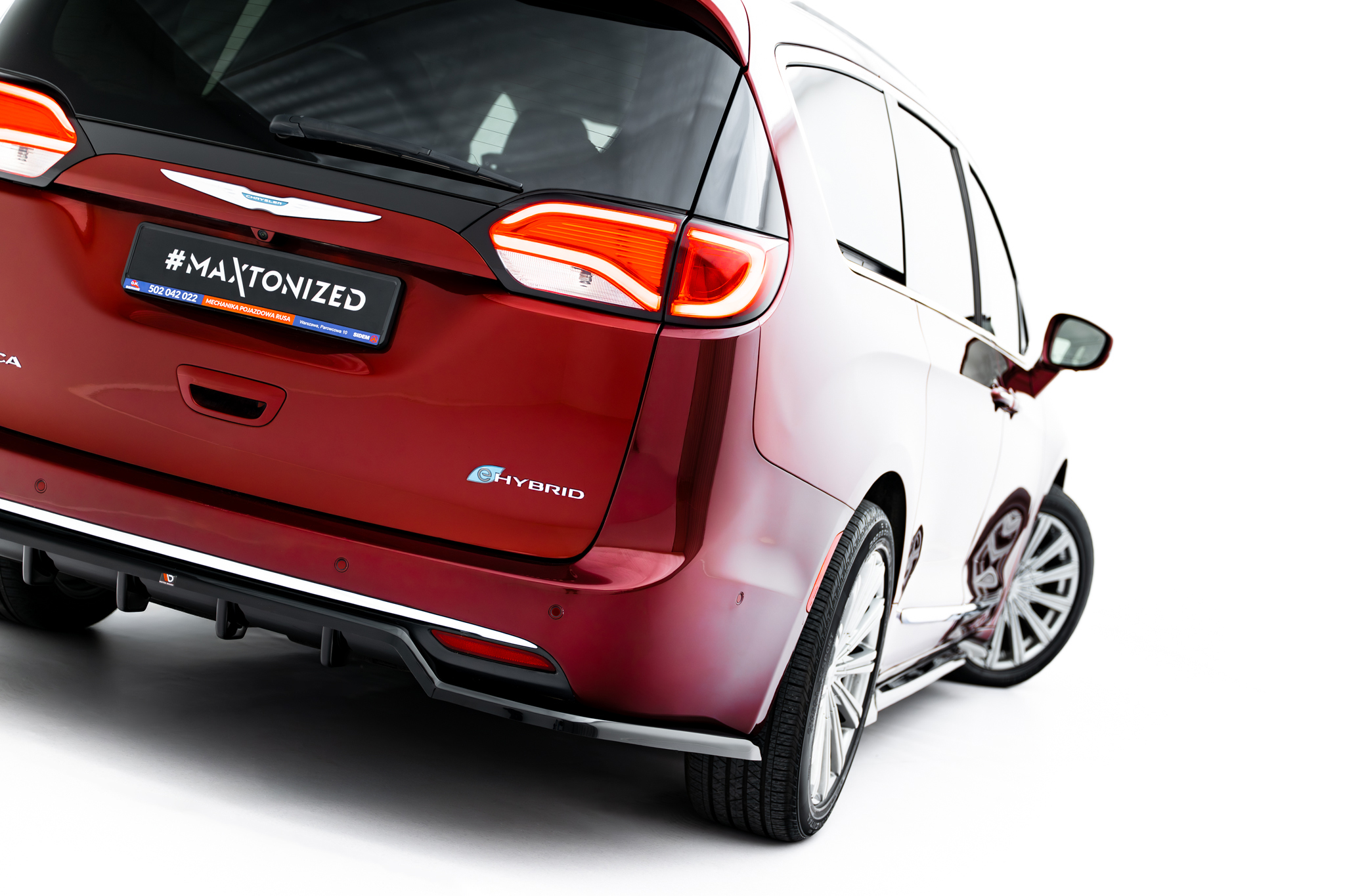 Maxton Design Задний сплиттер (с вертикальными планками) Chrysler Pacifica Mk2 — изображение 3