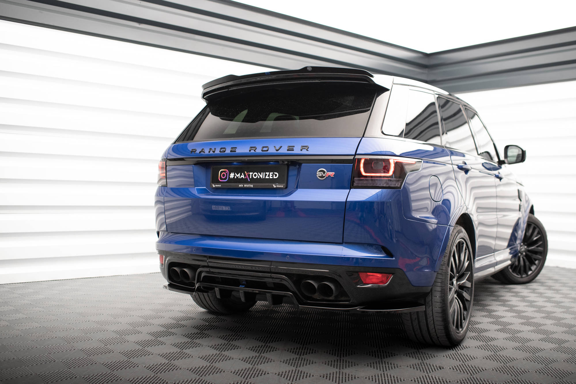 Maxton Design Задний сплиттер (с вертикальными планками) Land Rover Range Rover Sport SVR Mk2