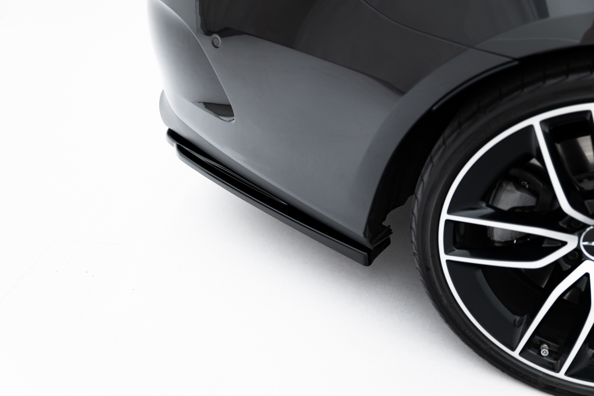 Maxton Design Задний сплиттер (с вертикальными планками) Mercedes-AMG CLS 53 C257 — изображение 2