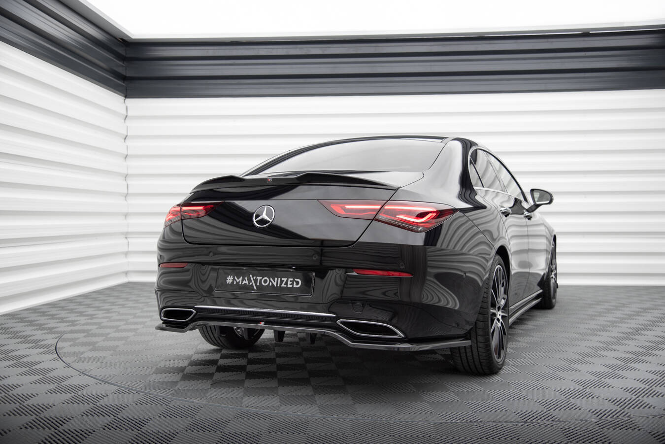 Maxton Design Задний сплиттер (с вертикальными планками) Mercedes-Benz CLA Coupe C118 — изображение 3