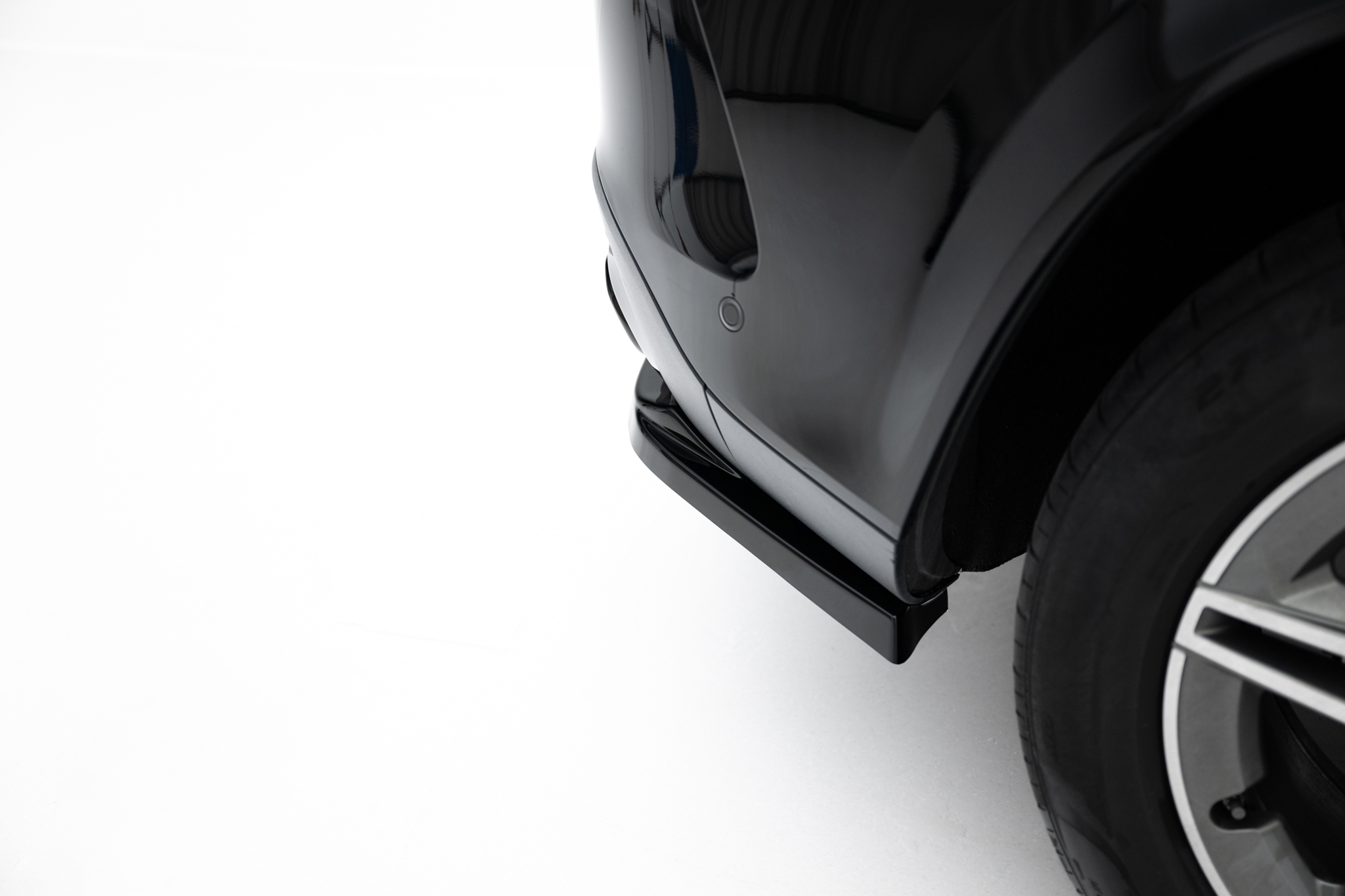 Maxton Design Задний сплиттер (с вертикальными планками) Mercedes-Benz GLE SUV AMG-Line W167 / W167 Facelift — изображение 4