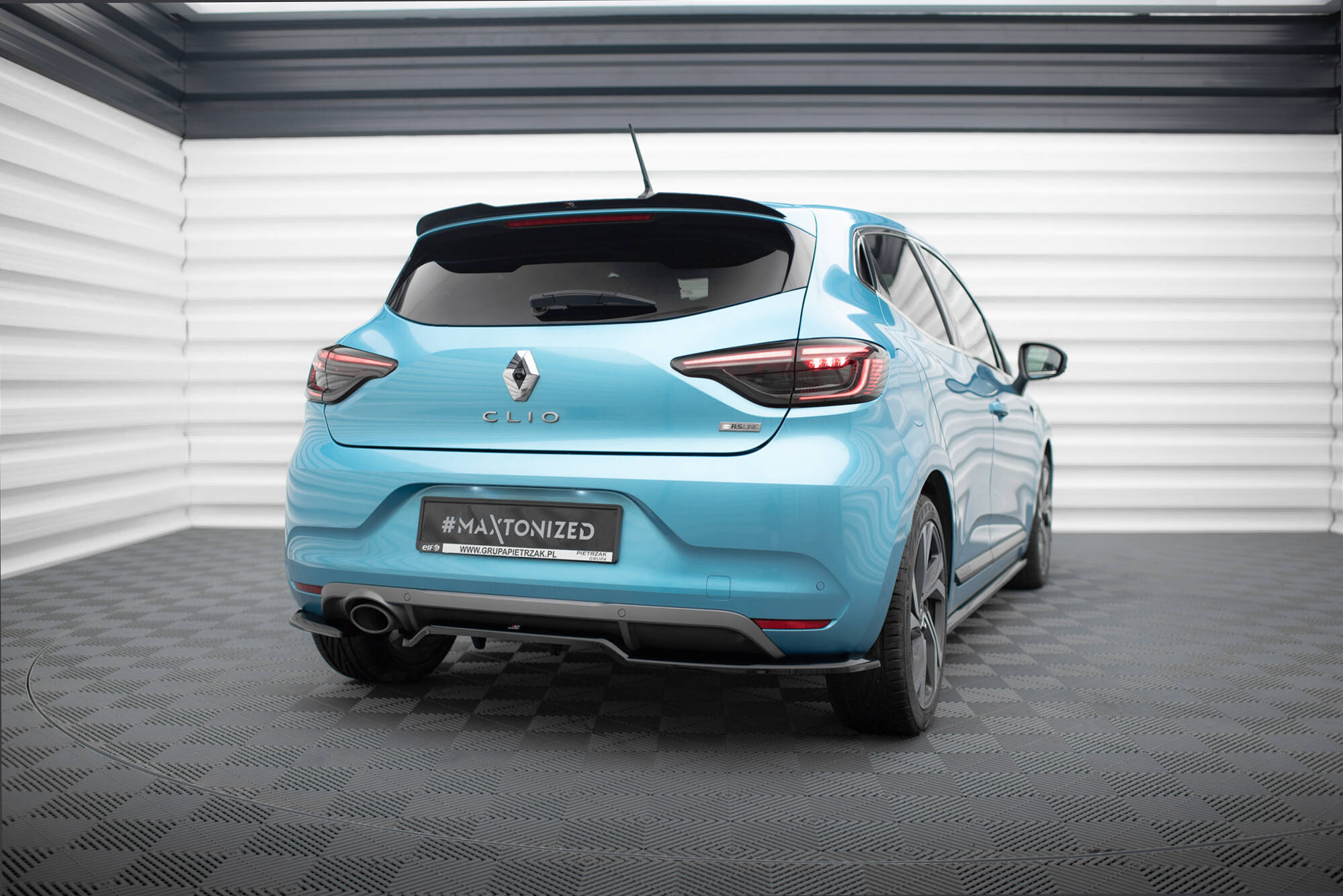 Maxton Design Задний сплиттер (с вертикальными планками) Renault Clio RS Line Mk5 — изображение 2