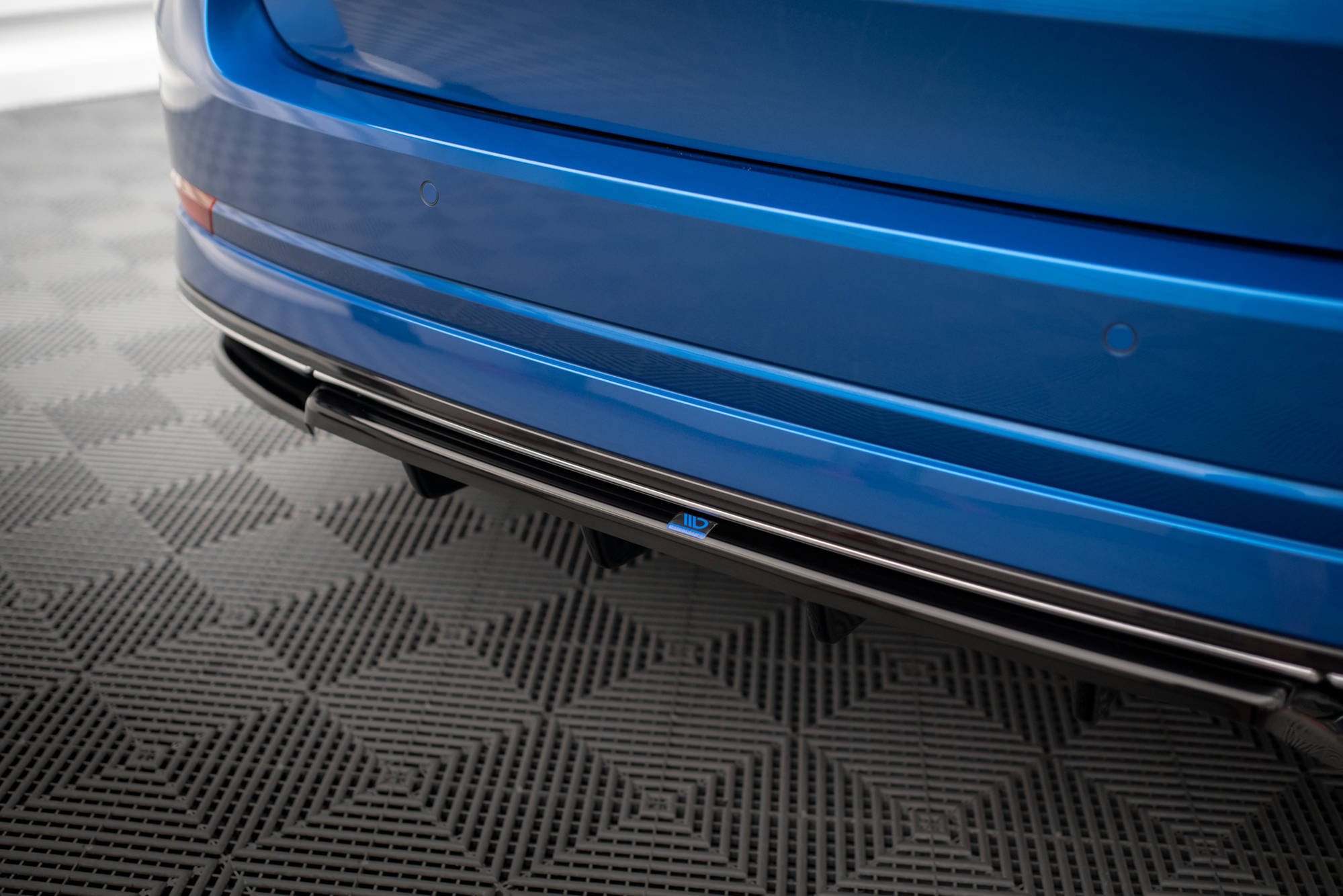 Maxton Design Задний сплиттер (с вертикальными планками) Skoda Octavia Sportline Mk4 — изображение 4