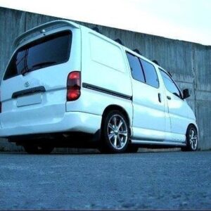 Maxton Design Задний спойлер Toyota Hiace