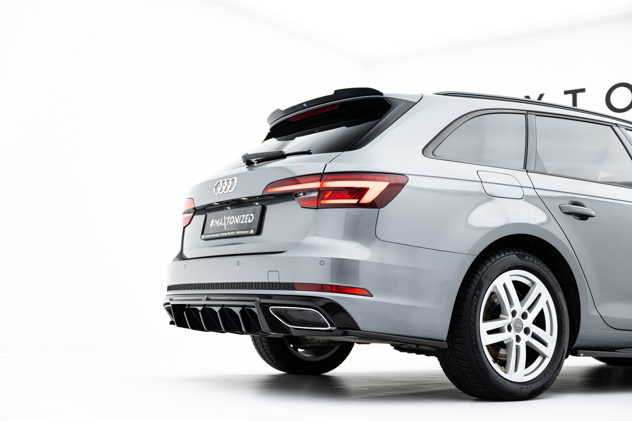 Maxton Design Задняя обшивка Audi A4 / A4 S-Line Sedan / Avant B9 — изображение 4