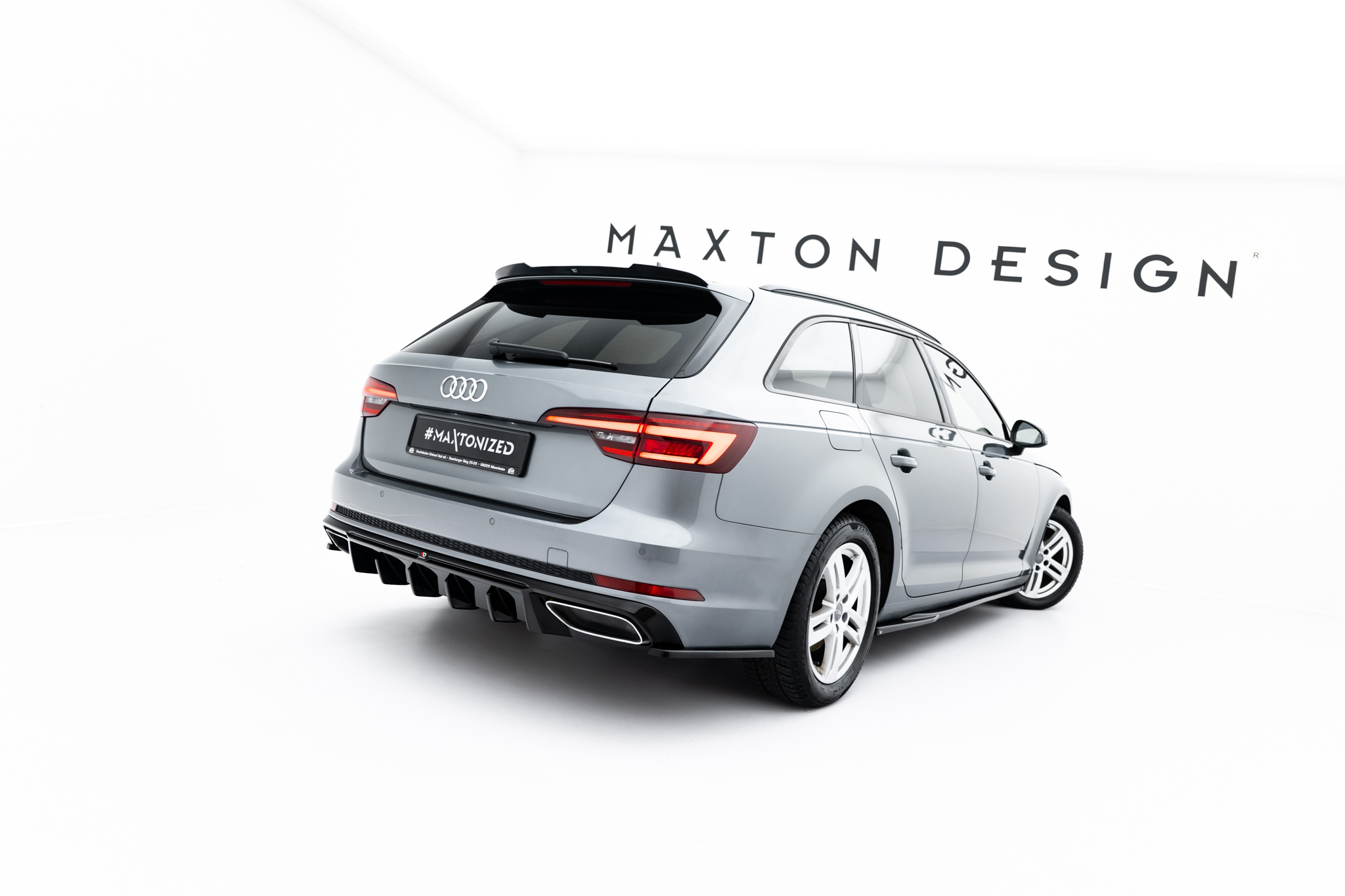 Maxton Design Задняя обшивка Audi A4 / A4 S-Line Sedan / Avant B9