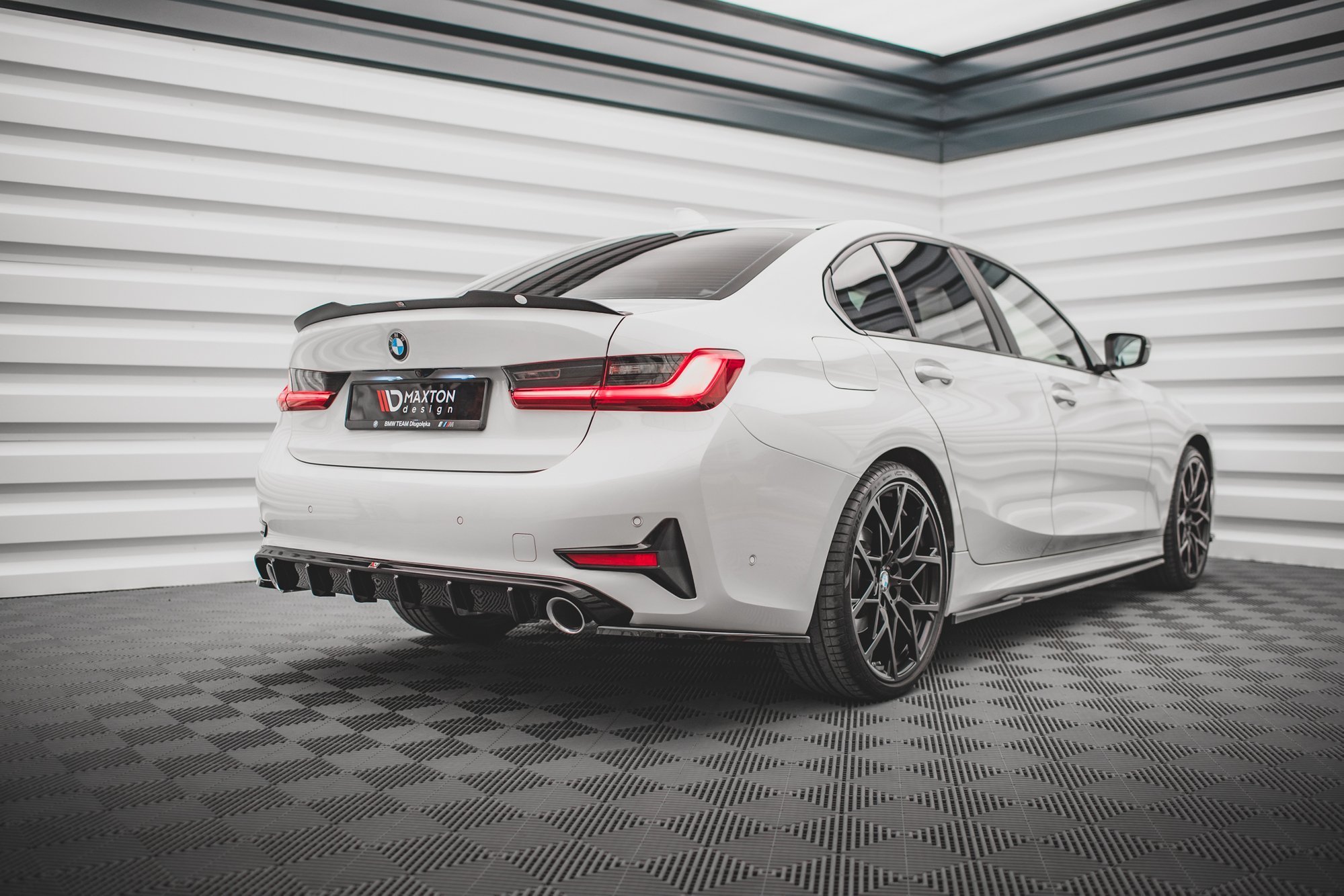 Maxton Design Задний бампер BMW 3 Седан G20 — изображение 2