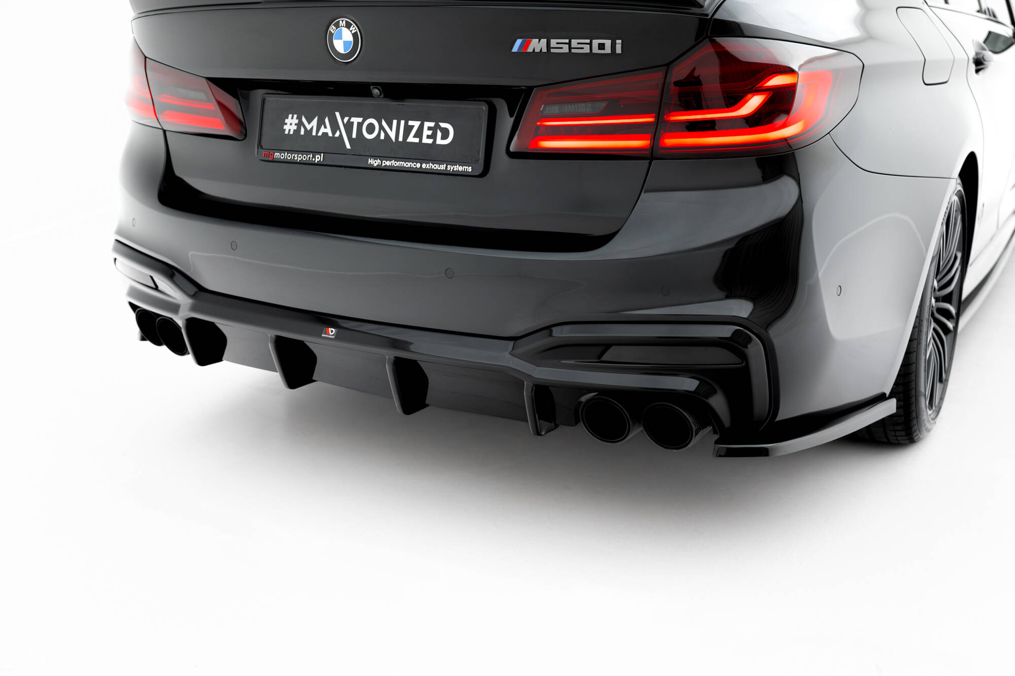 Maxton Design Задний бампер BMW M550i / 5 M-Pack Седан / Универсал G30 / G31