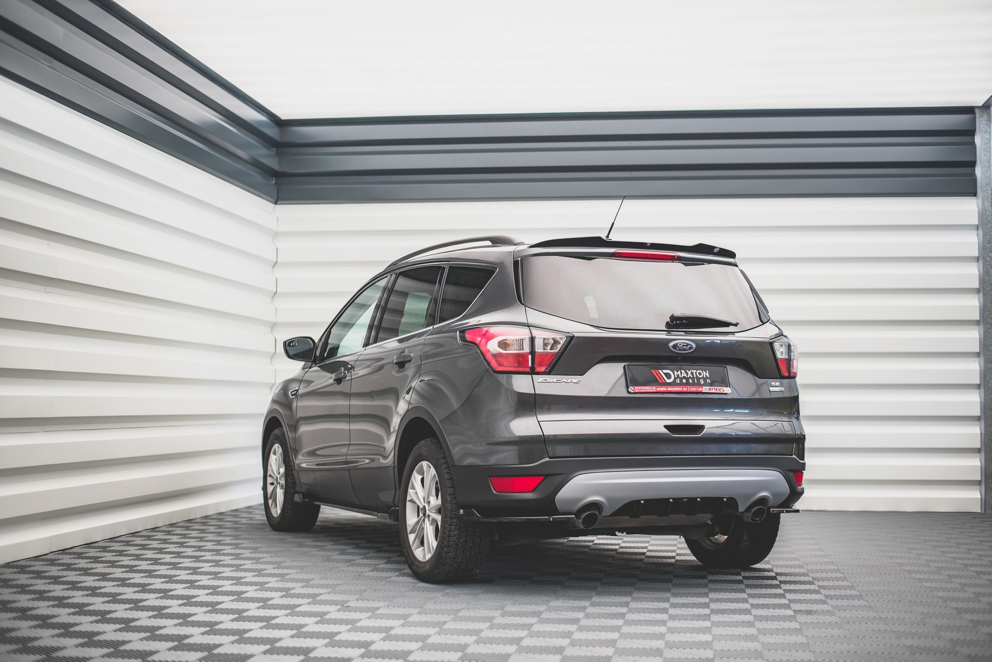 Maxton Design Задняя панель Ford Escape Mk3