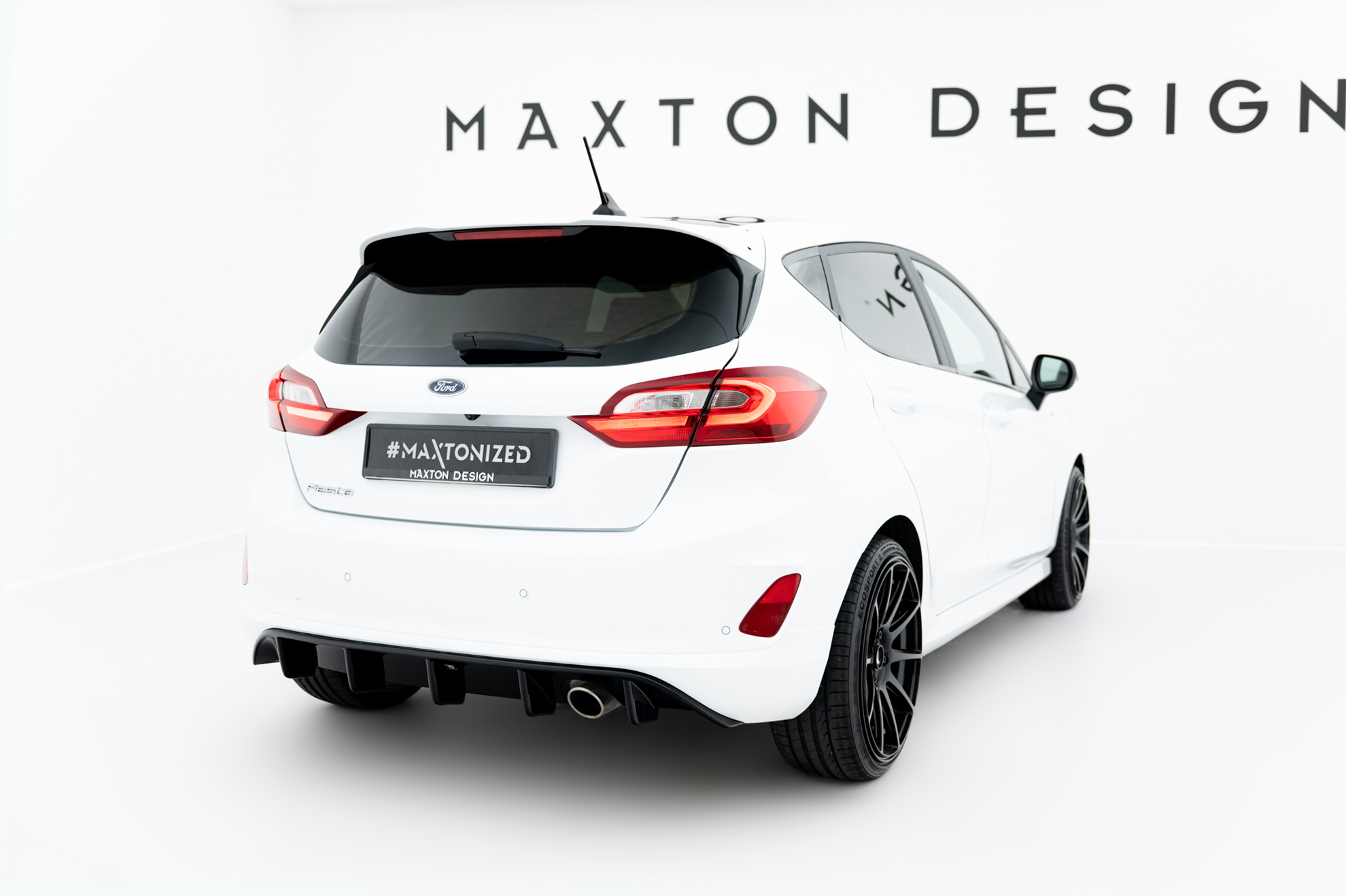 Maxton Design Задняя накладка Ford Fiesta Mk8 ST-Line