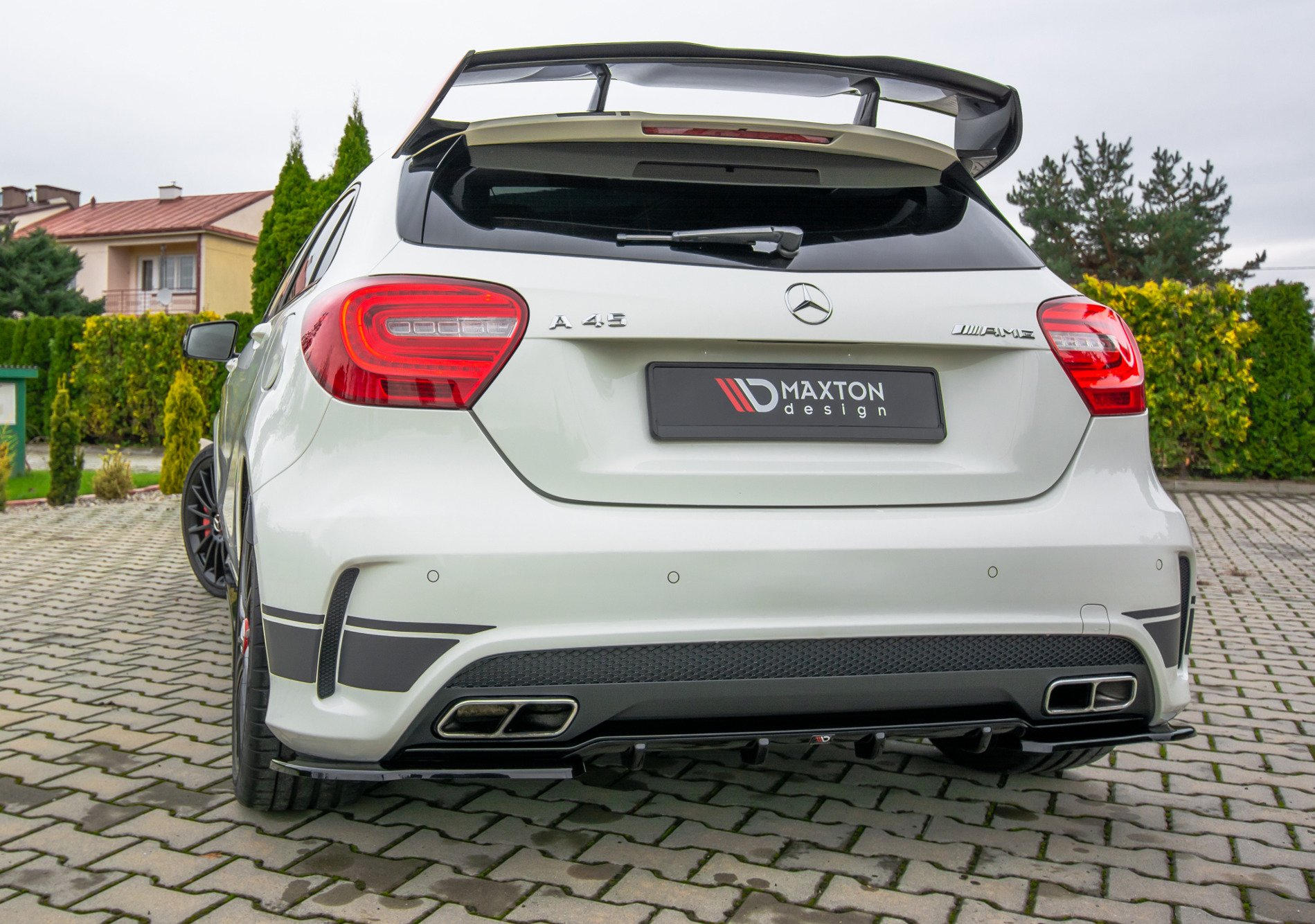Maxton Design ЗАДНИЙ БАЛАНС Mercedes A45 AMG W176 — изображение 3