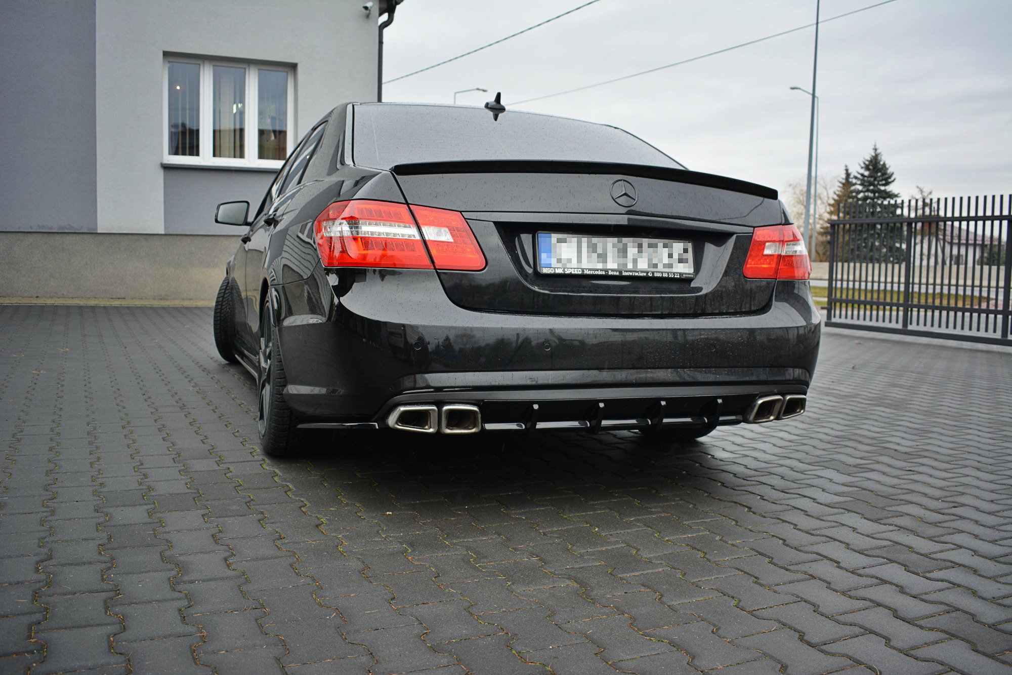 Maxton Design Задний диффузор Mercedes-Benz E63 AMG W212 — изображение 2