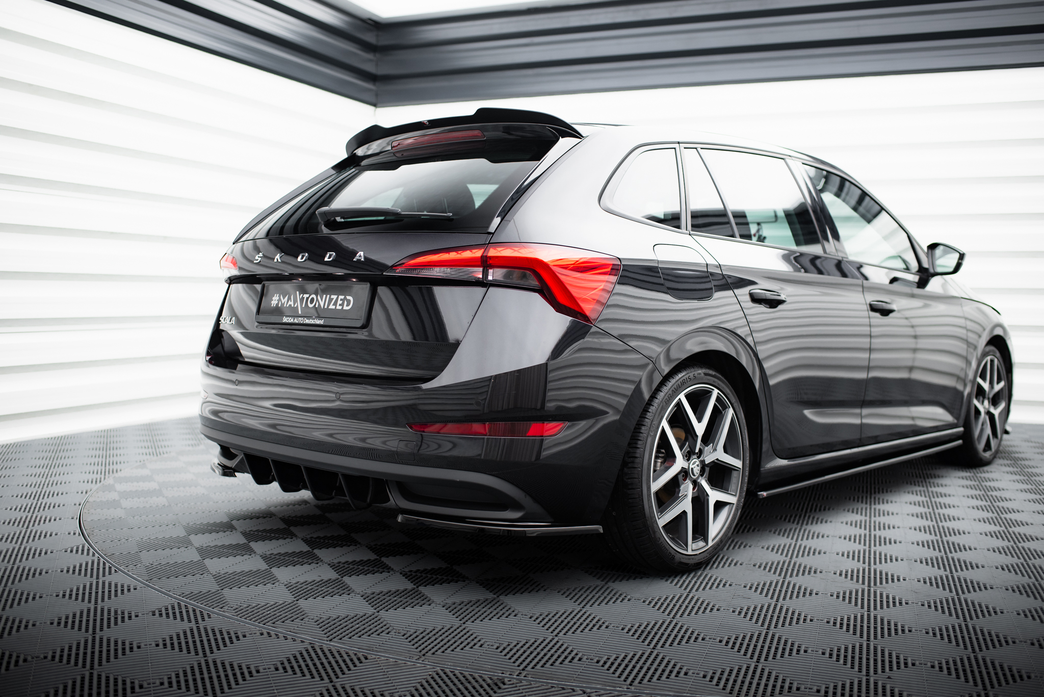 Maxton Design Задний бампер Skoda Scala — изображение 2