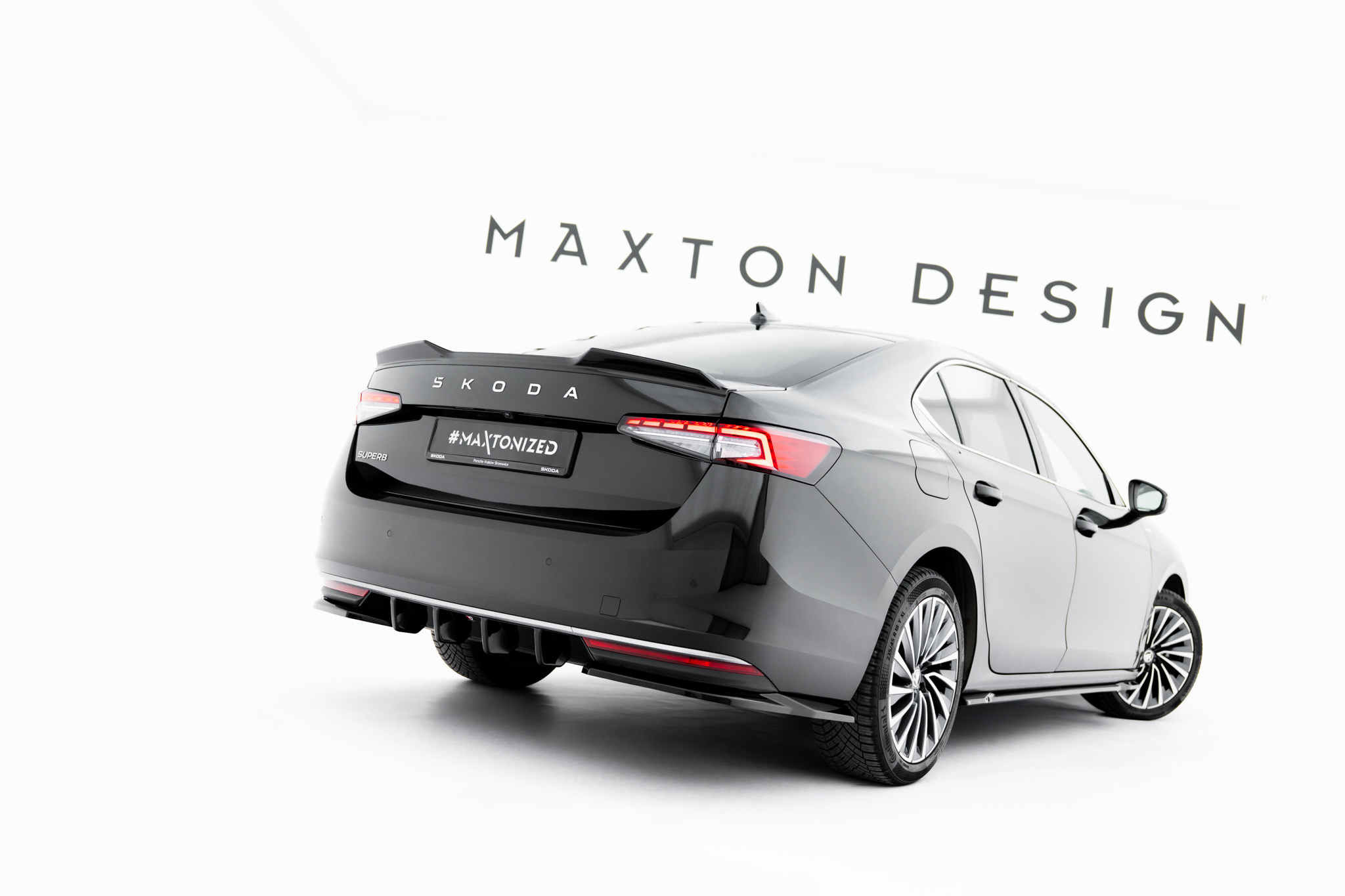 Maxton Design Задний бампер Skoda Superb Mk4