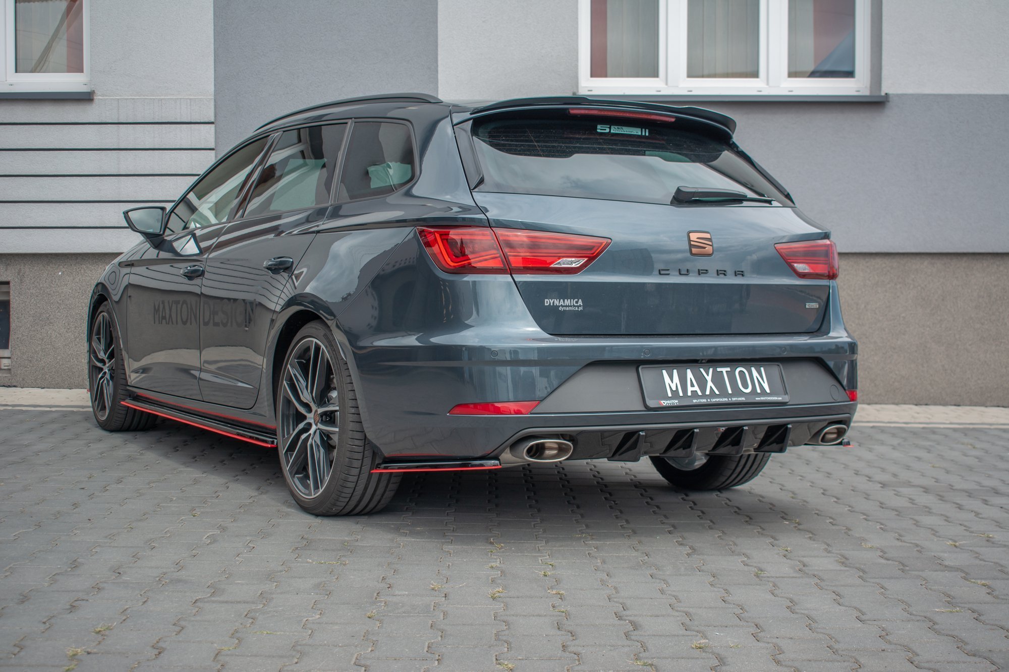 Maxton Design Задний бампер V.1 Seat Leon Cupra Mk3 FL Sportstourer — изображение 2