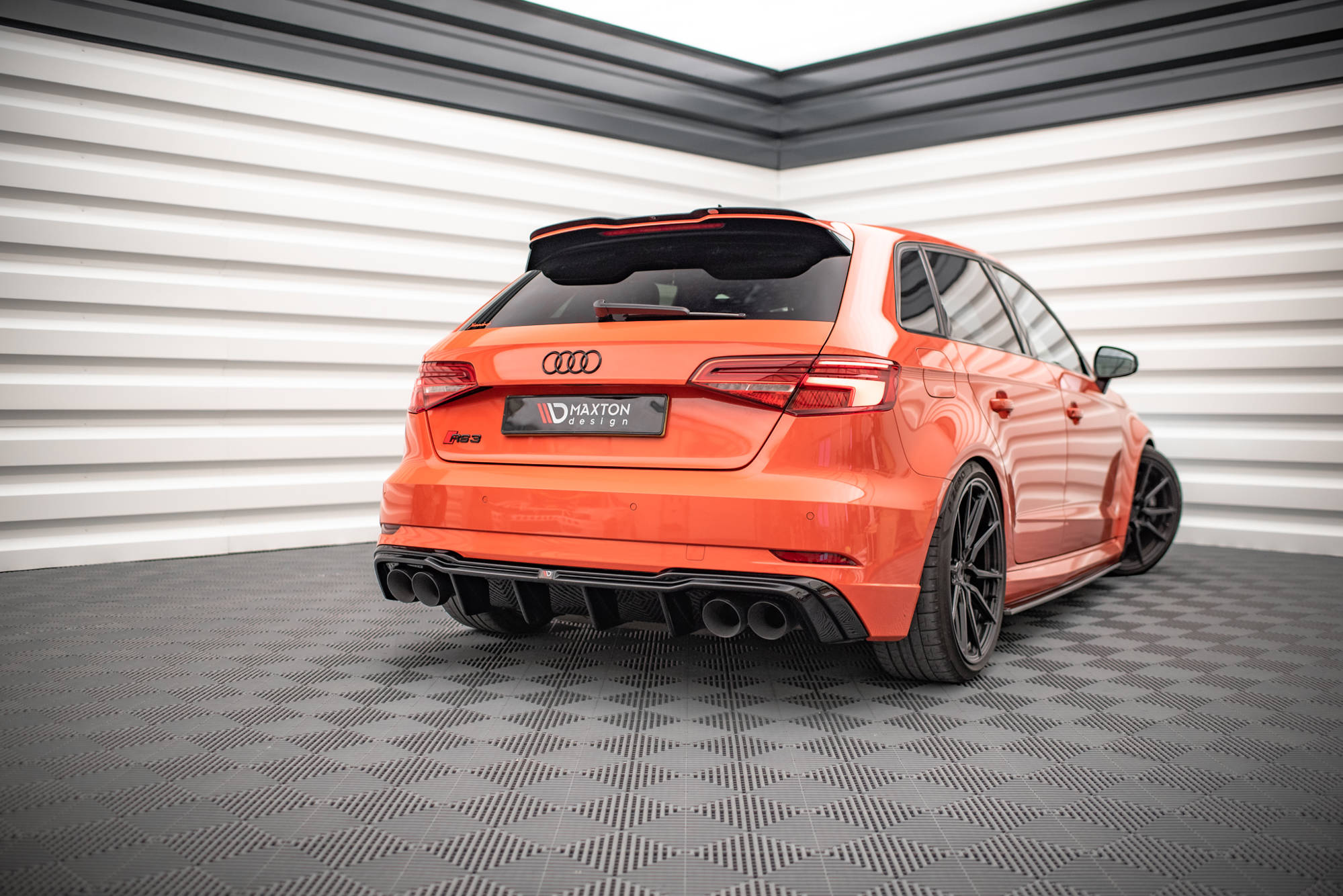 Maxton Design Задний диффузор V.2 Audi RS3 Sportback 8V Facelift — изображение 2