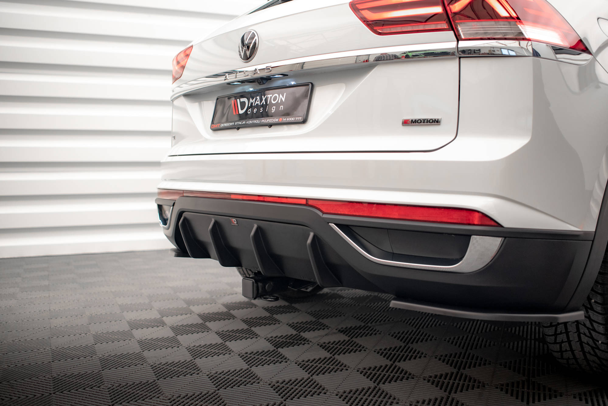 Maxton Design Задний бампер Volkswagen Atlas Cross Sport — изображение 3