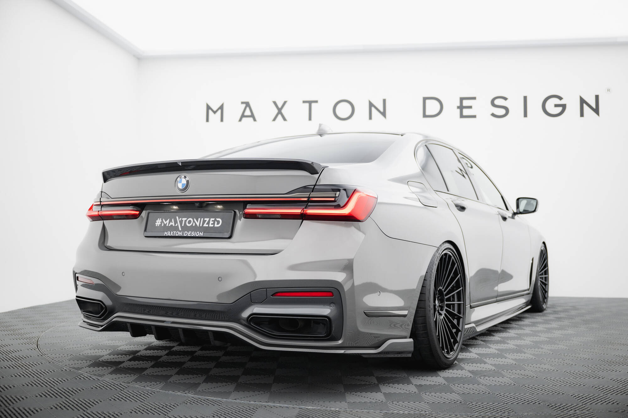 Maxton Design Комплект сплиттеров из препрег-карбона для BMW 7 M-Pack G11 Facelift — изображение 14