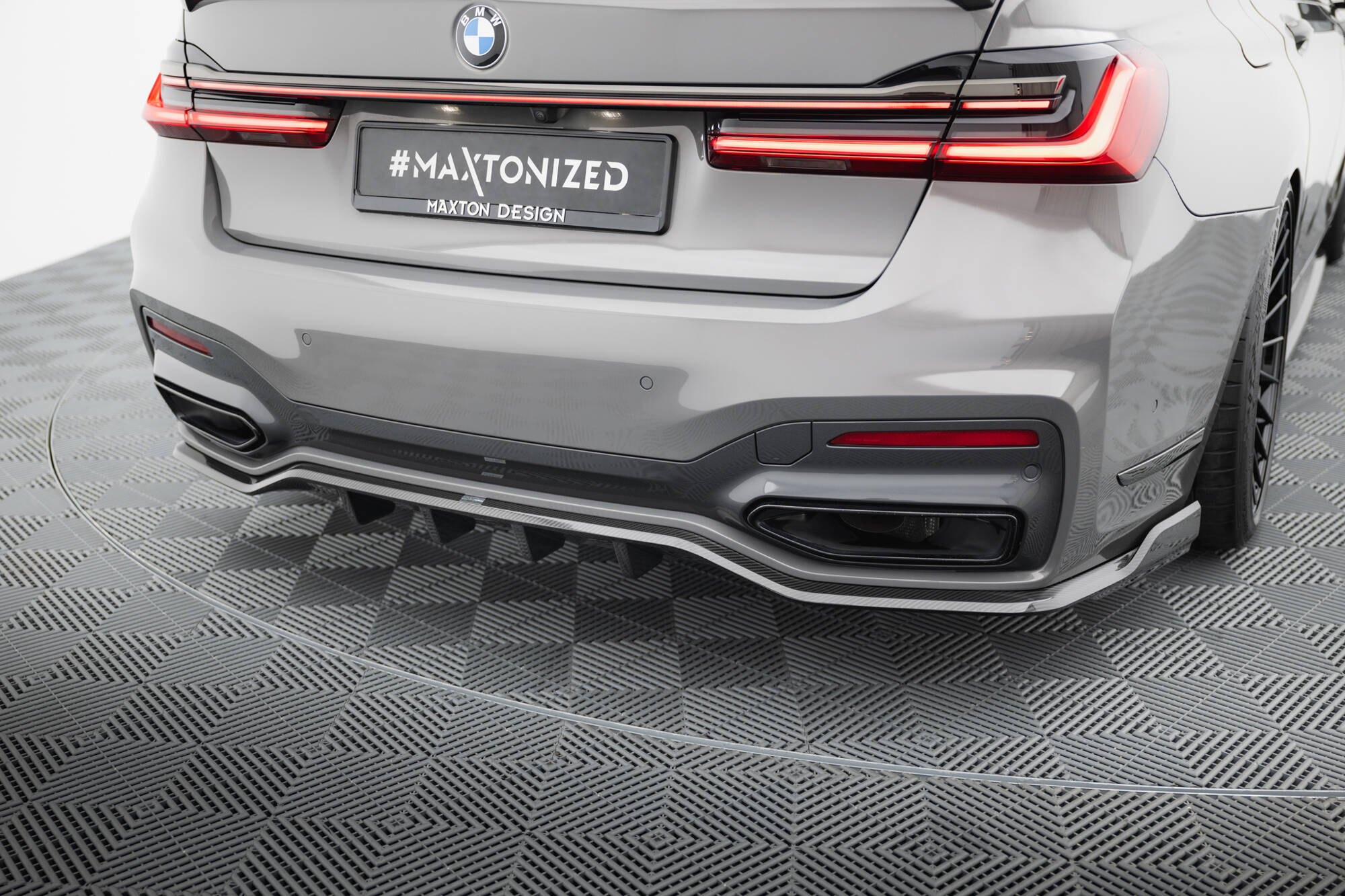 Maxton Design Комплект сплиттеров из препрег-карбона для BMW 7 M-Pack G11 Facelift — изображение 13