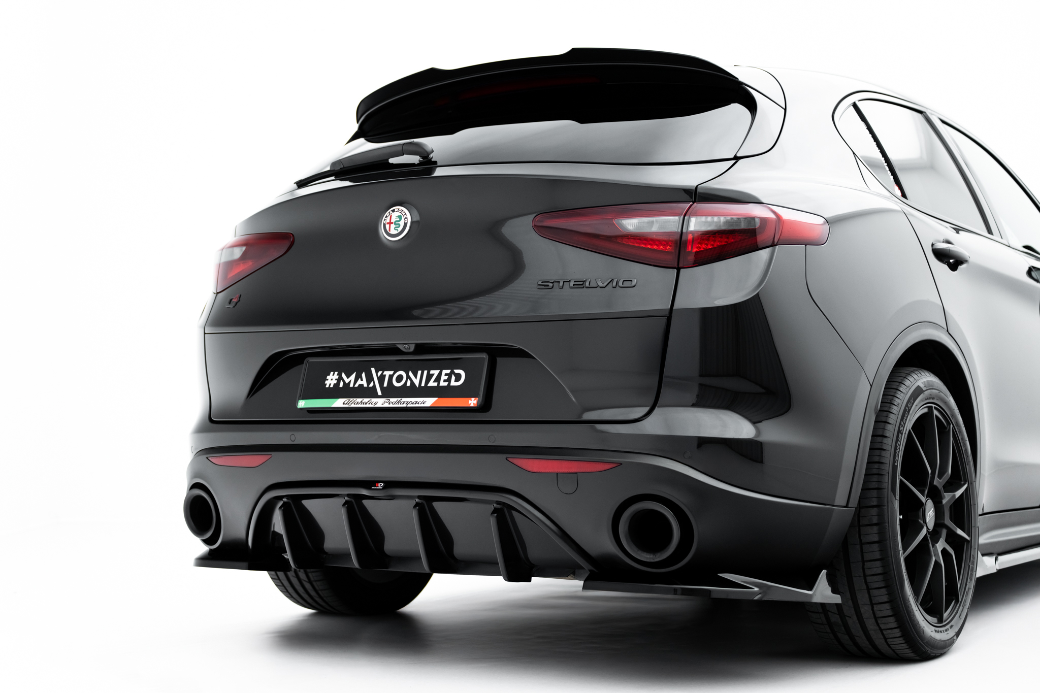 Maxton Design Комплект сплиттеров для Alfa Romeo Stelvio Mk1 — изображение 11