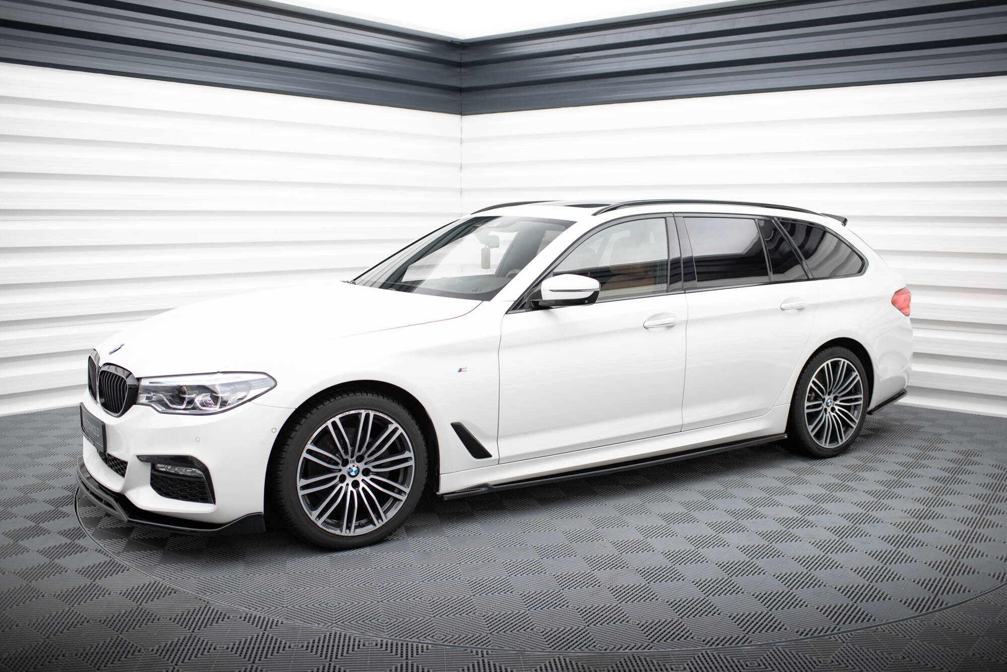 Maxton Design Комплект сплиттеров для BMW 5 Touring M-Pack G31