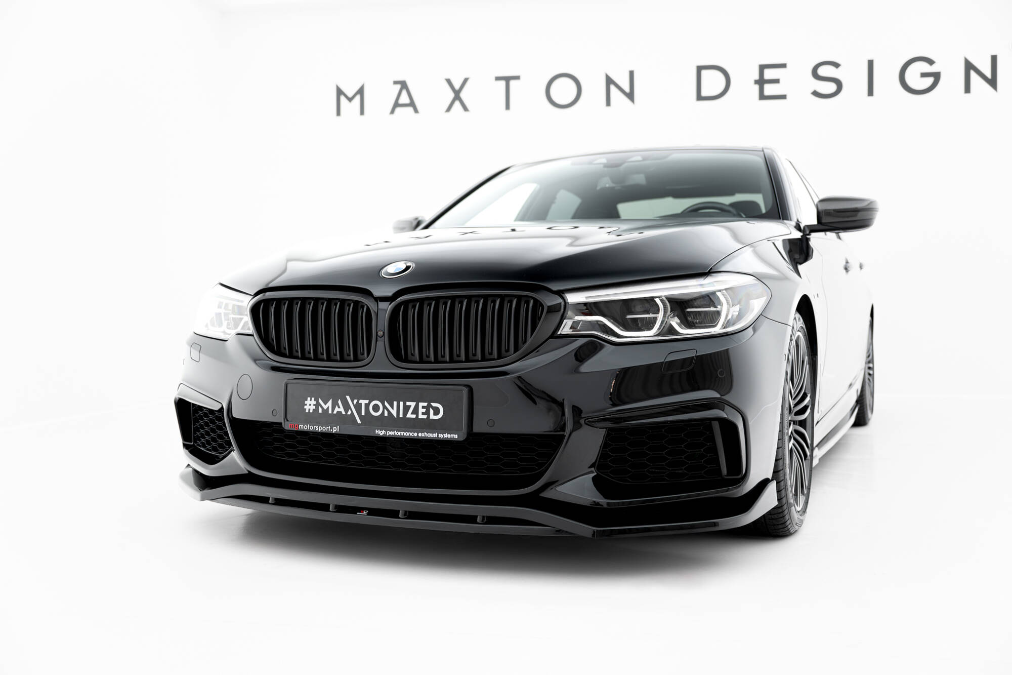Maxton Design Комплект сплиттеров для BMW M550i Sedan G30 — изображение 3