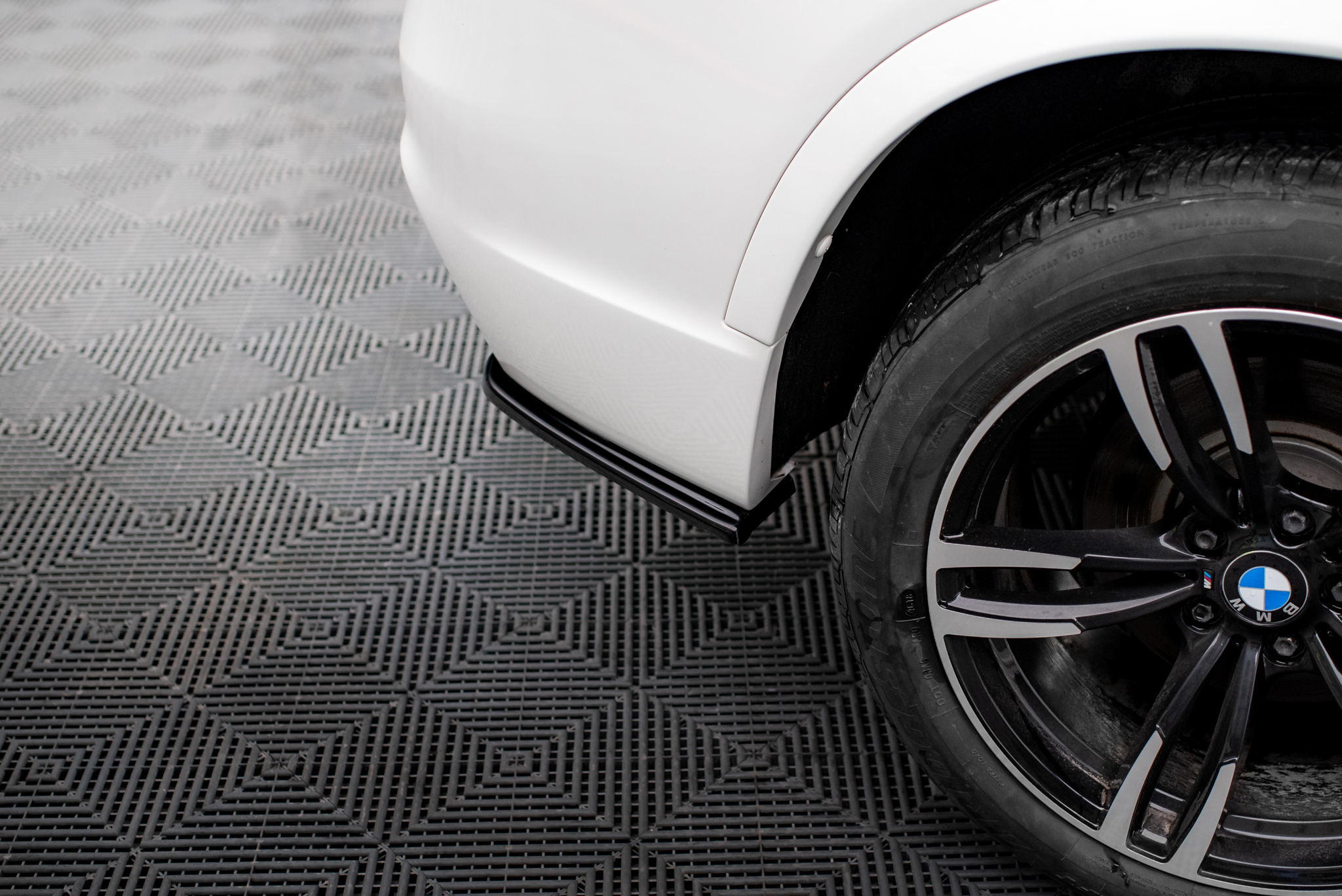 Maxton Design Комплект сплиттеров для BMW X3 M-Pack F25 Facelift — изображение 9