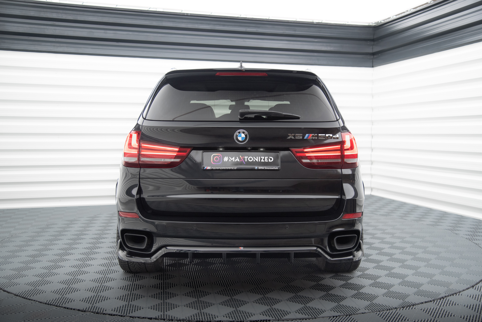 Maxton Design Комплект сплиттеров BMW X5 M-Pack F15 — изображение 8