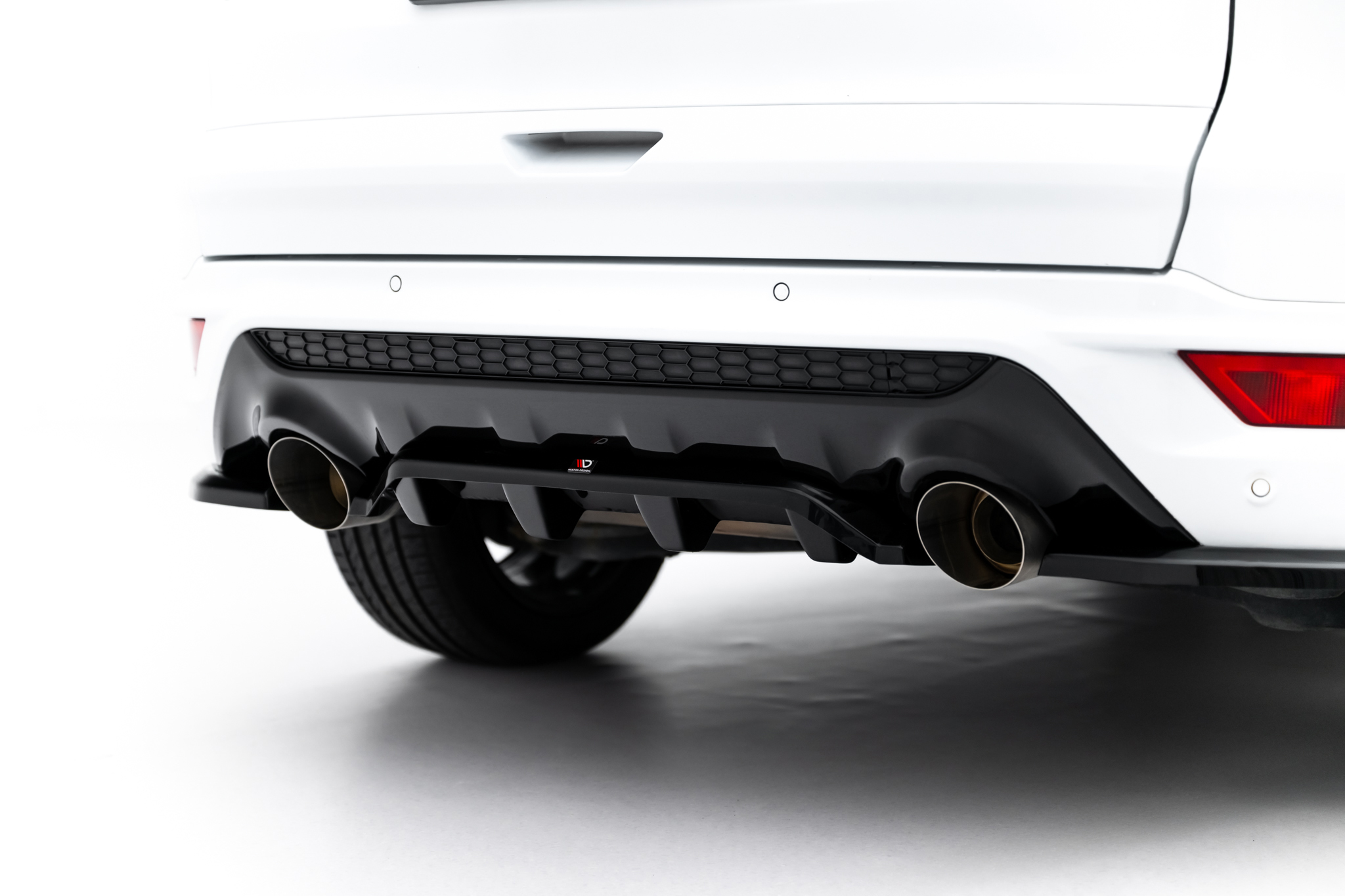 Maxton Design Комплект сплиттеров для Ford Kuga ST-Line Mk2 Facelift — изображение 12