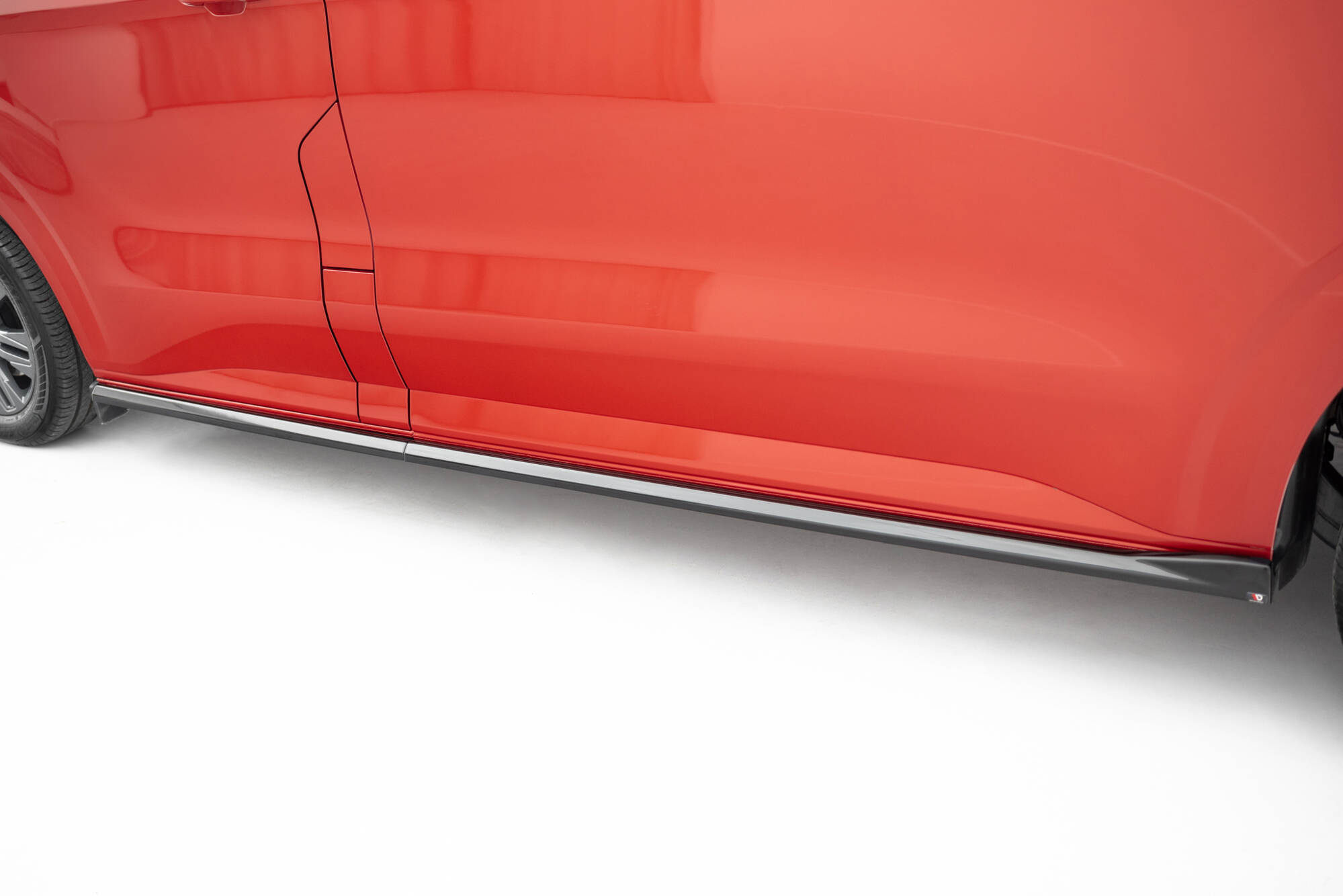 Maxton Design Комплект сплиттеров для Ford Transit Custom L2 — изображение 6