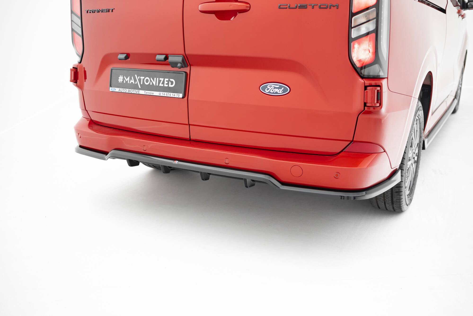Maxton Design Комплект сплиттеров для Ford Transit Custom L2 — изображение 8