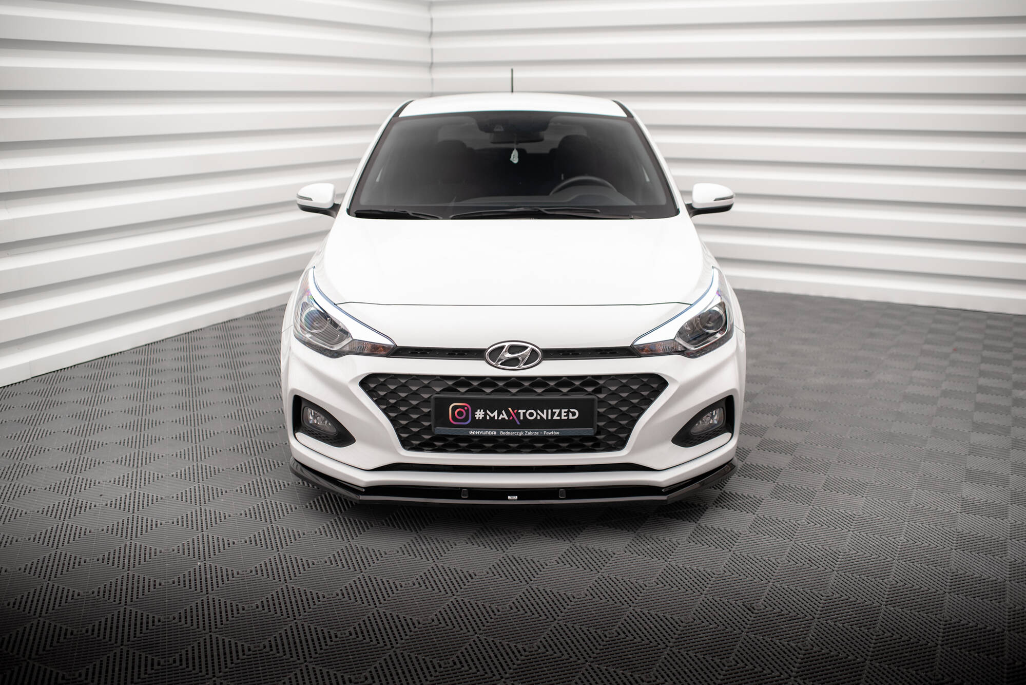 Maxton Design Комплект сплиттеров для Hyundai I20 Mk2 Facelift — изображение 2