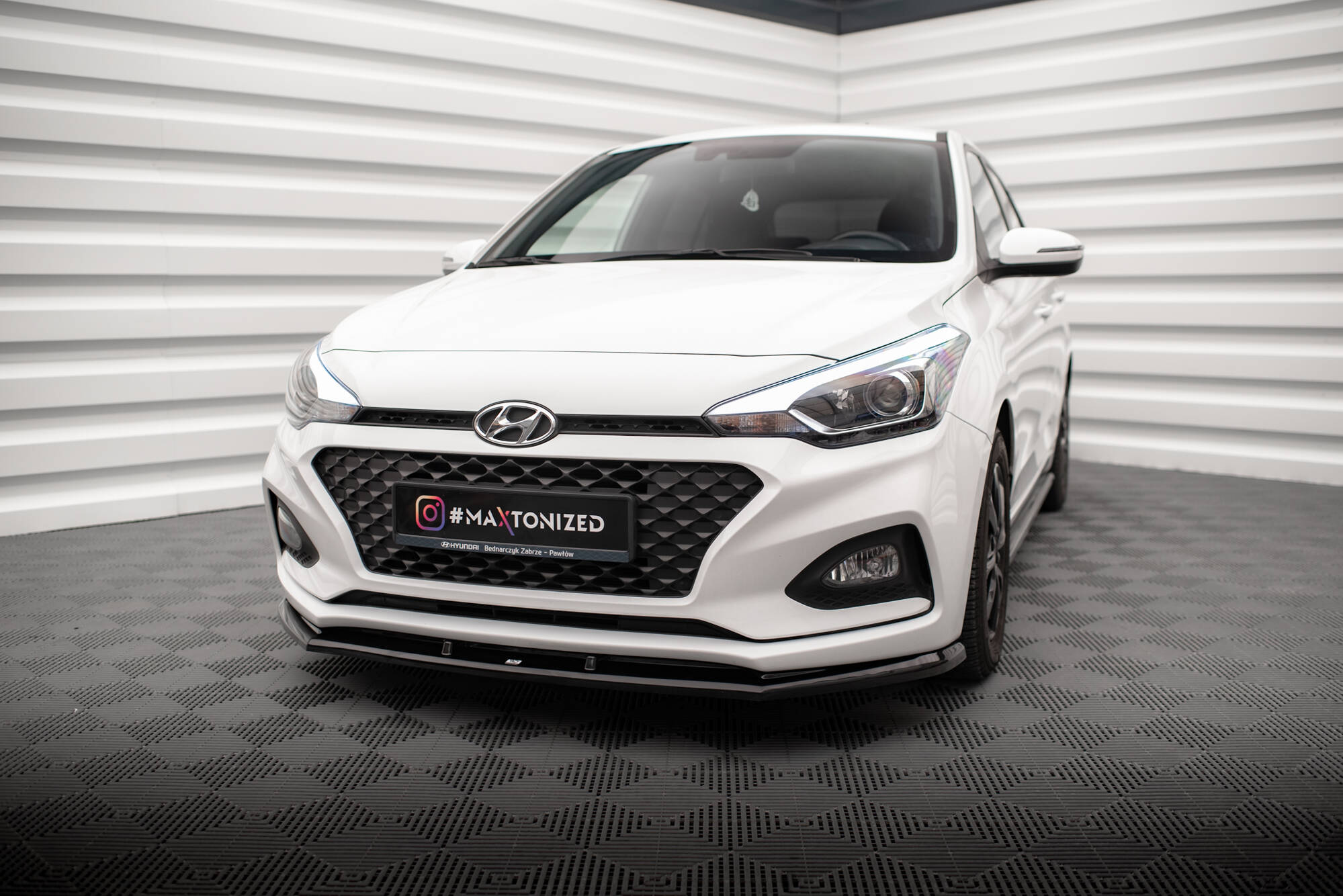 Maxton Design Комплект сплиттеров для Hyundai I20 Mk2 Facelift — изображение 3