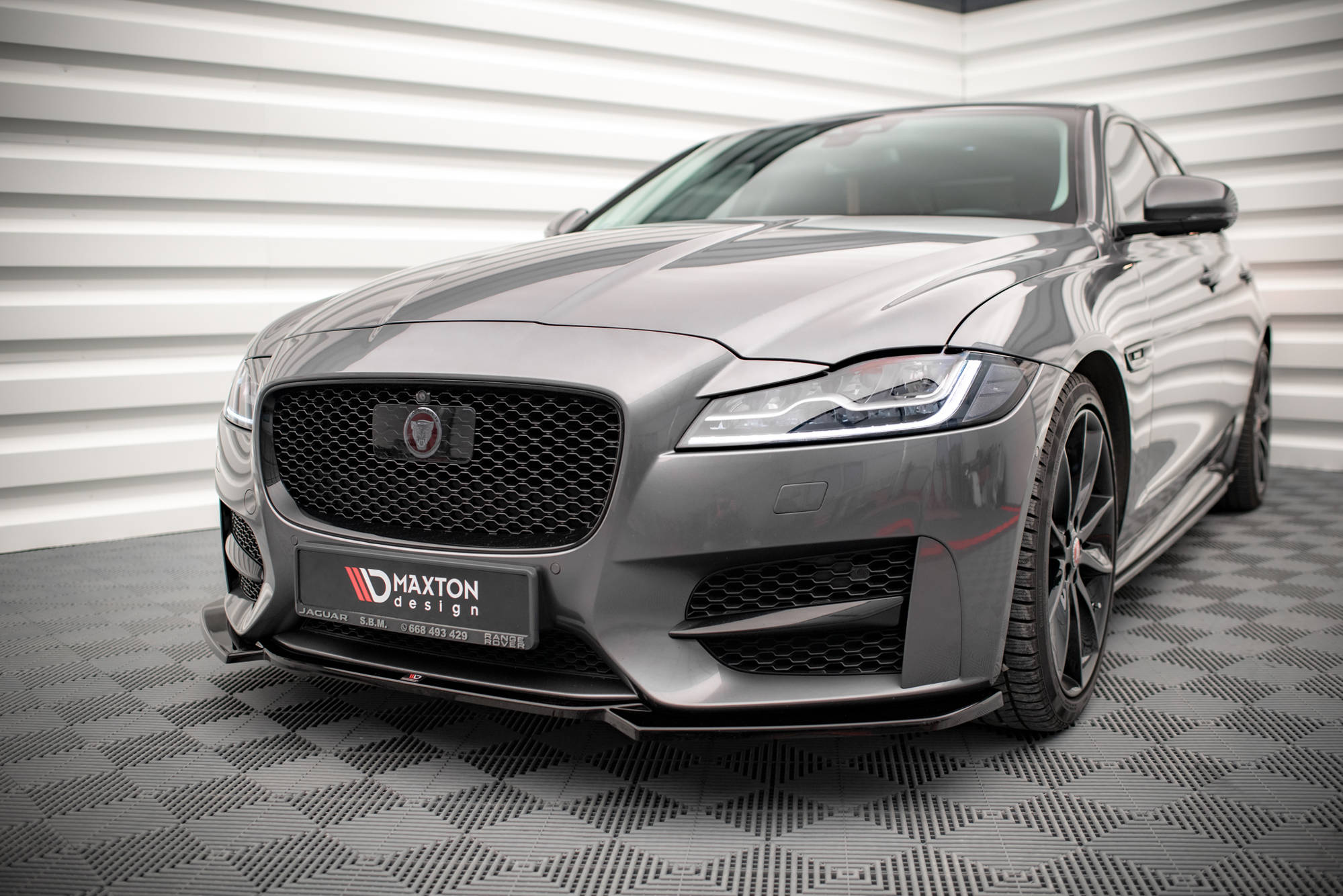Maxton Design Комплект спойлеров для Jaguar XF R-Sport X260 — изображение 3
