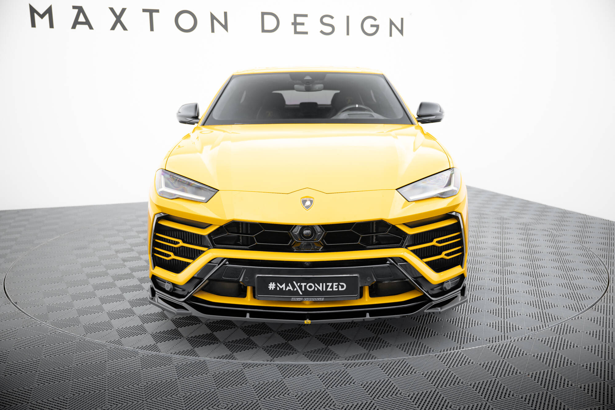 Maxton Design Комплект сплиттеров для Lamborghini Urus Mk1 — изображение 4